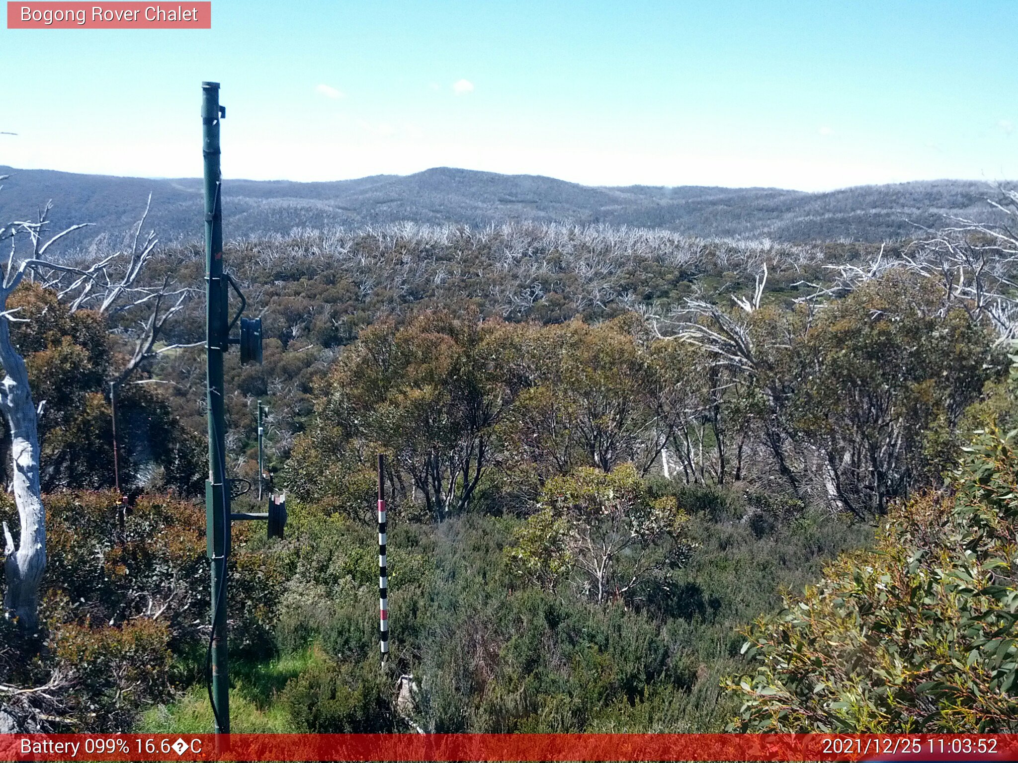 Bogong Web Cam 11:03am Saturday 25th of December 2021