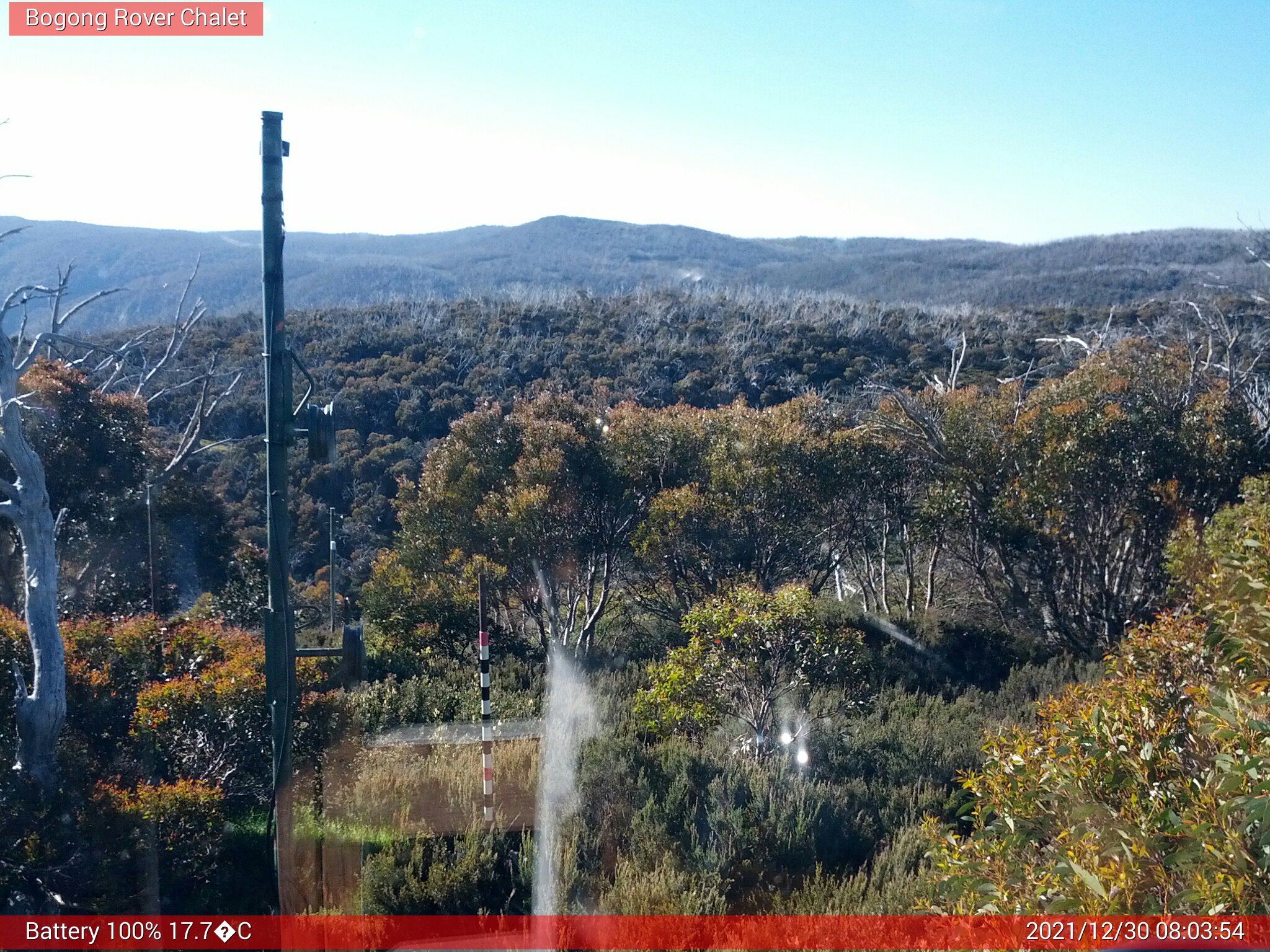 Bogong Web Cam 8:03am Thursday 30th of December 2021