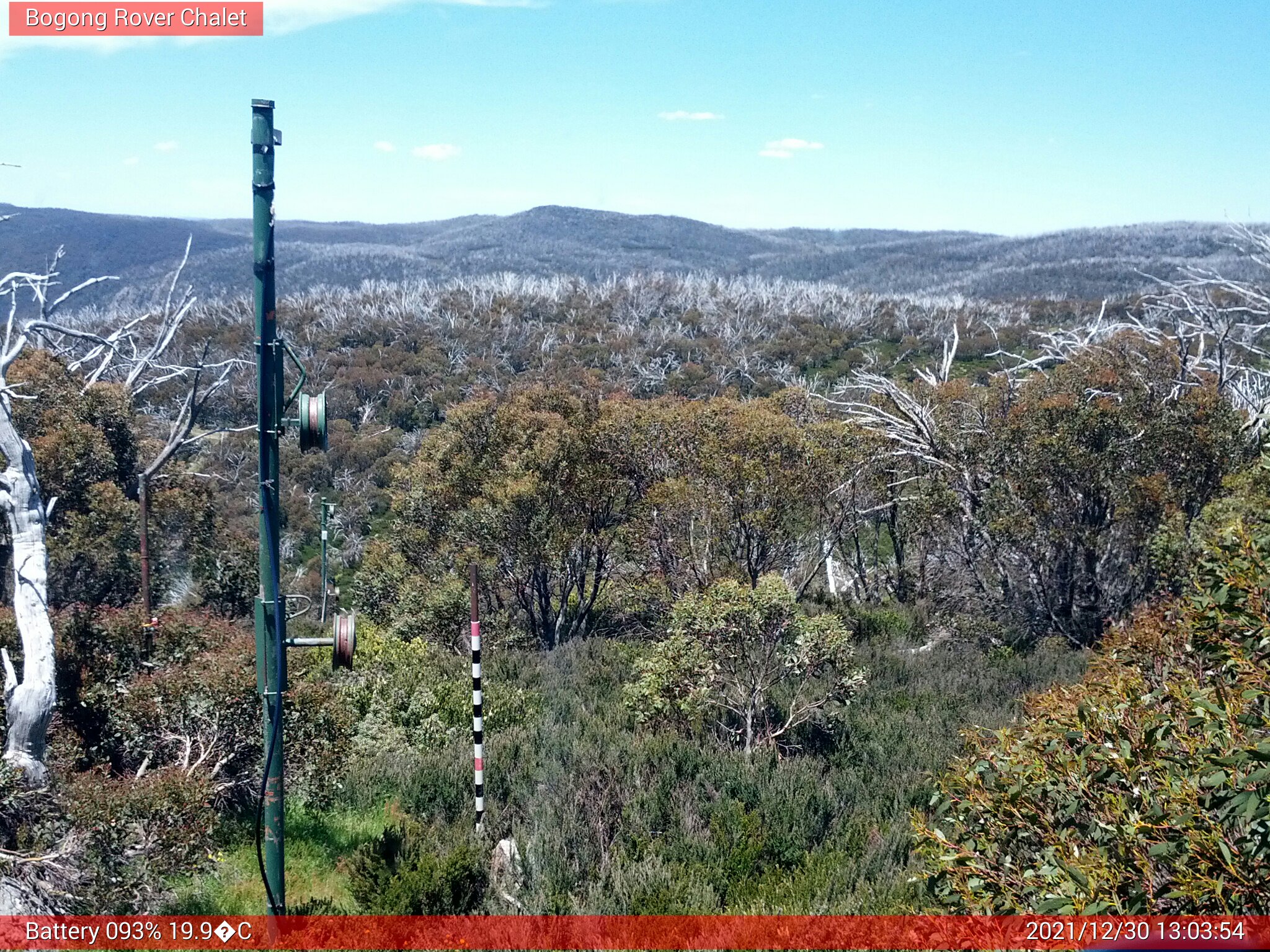 Bogong Web Cam 1:03pm Thursday 30th of December 2021