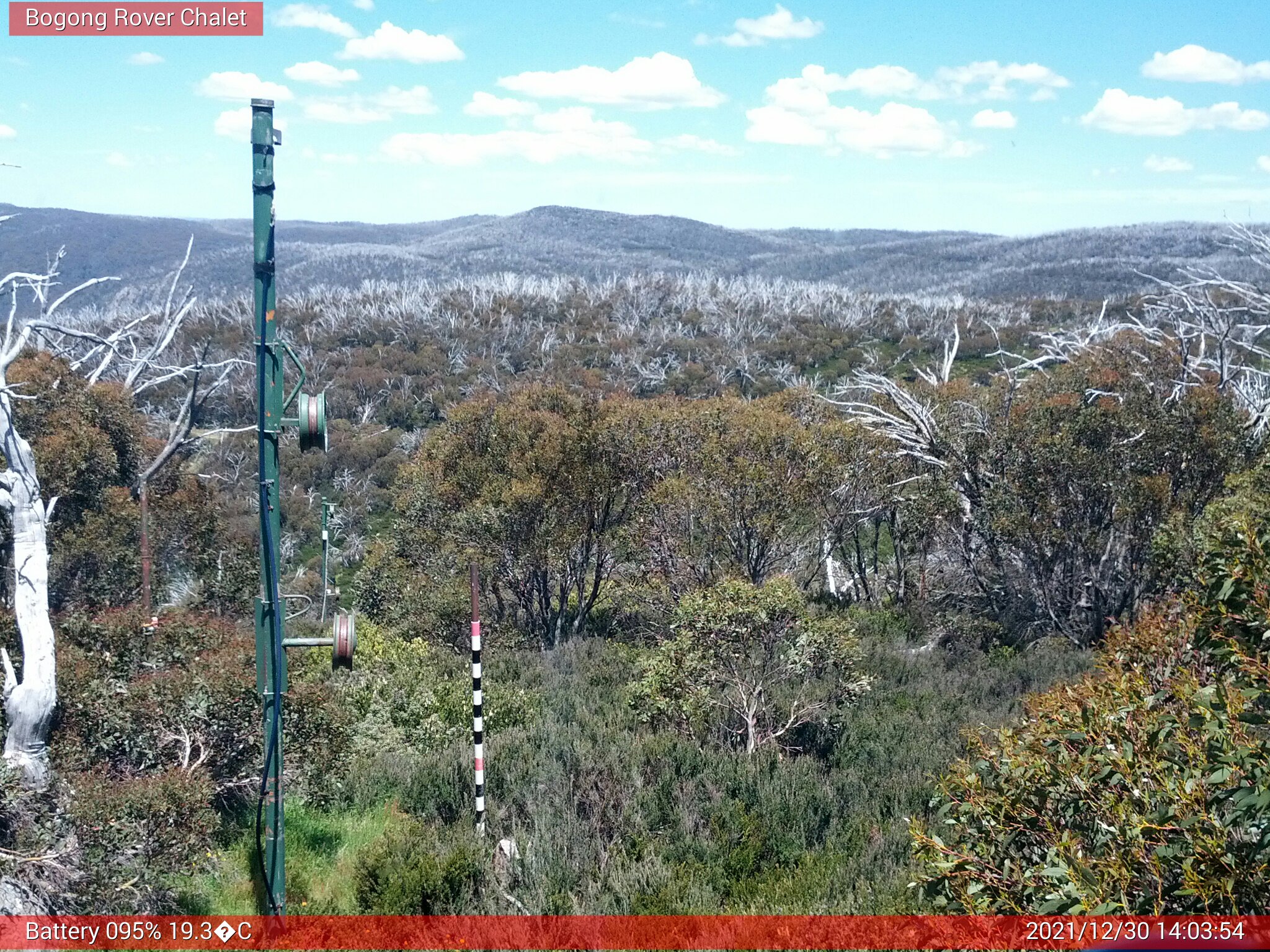 Bogong Web Cam 2:03pm Thursday 30th of December 2021