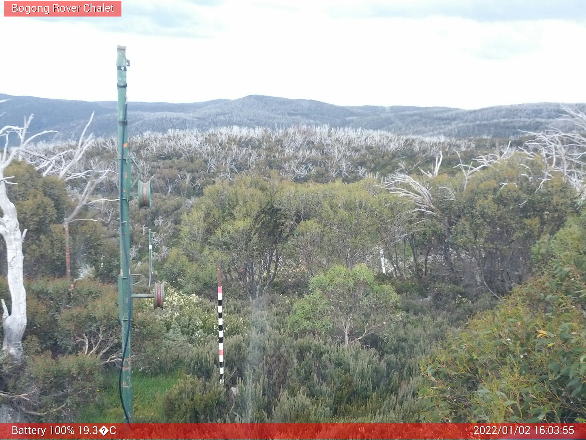 Bogong Web Cam 4:03pm Sunday 2nd of January 2022