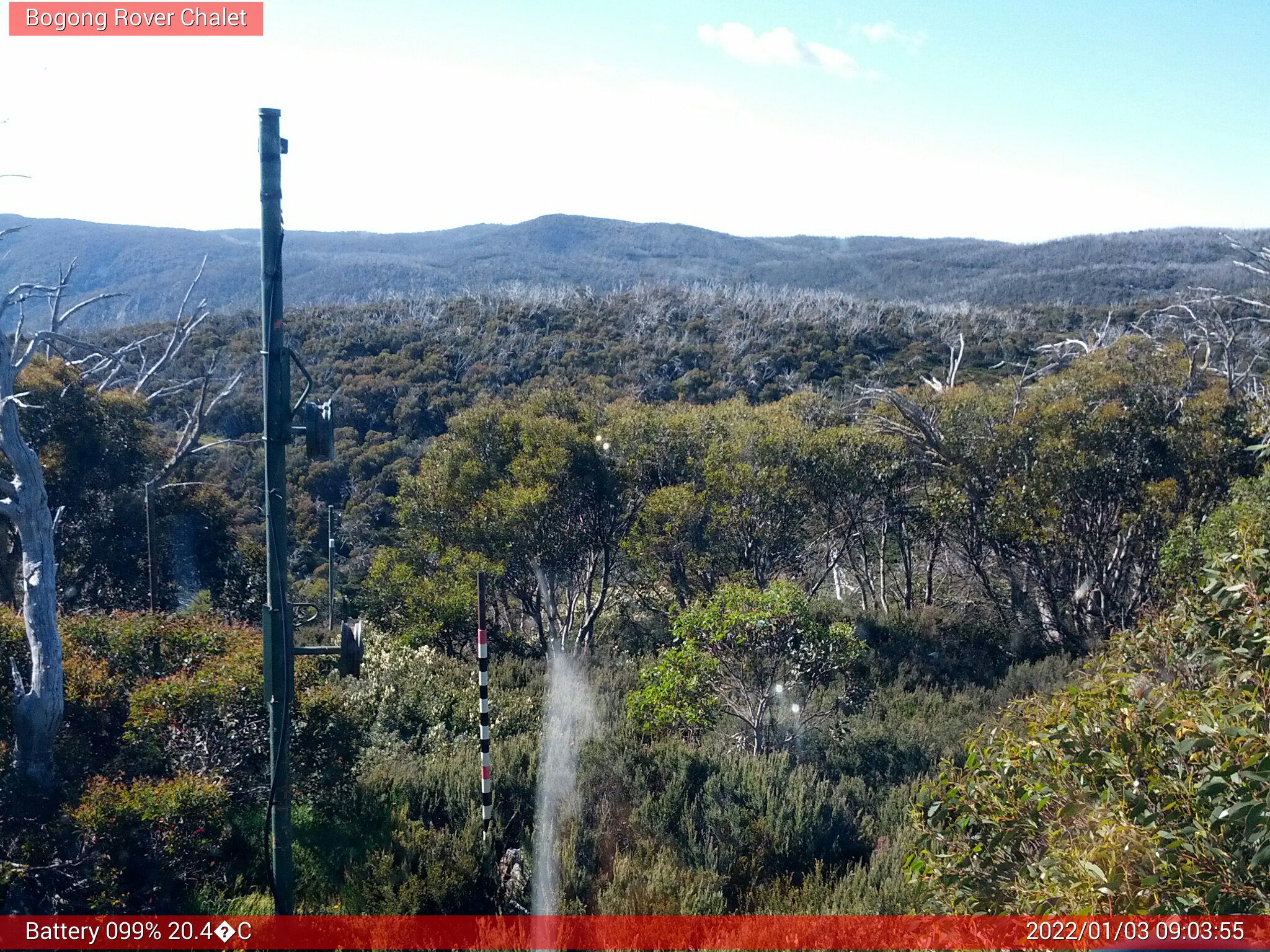 Bogong Web Cam 9:03am Monday 3rd of January 2022