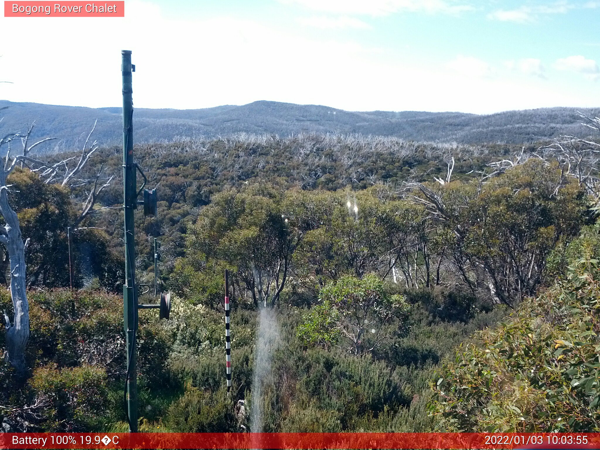 Bogong Web Cam 10:03am Monday 3rd of January 2022