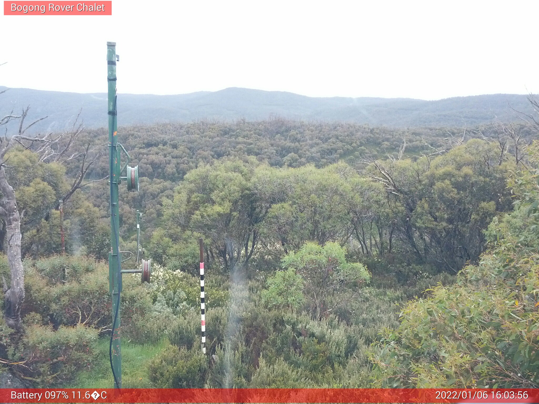 Bogong Web Cam 4:03pm Thursday 6th of January 2022