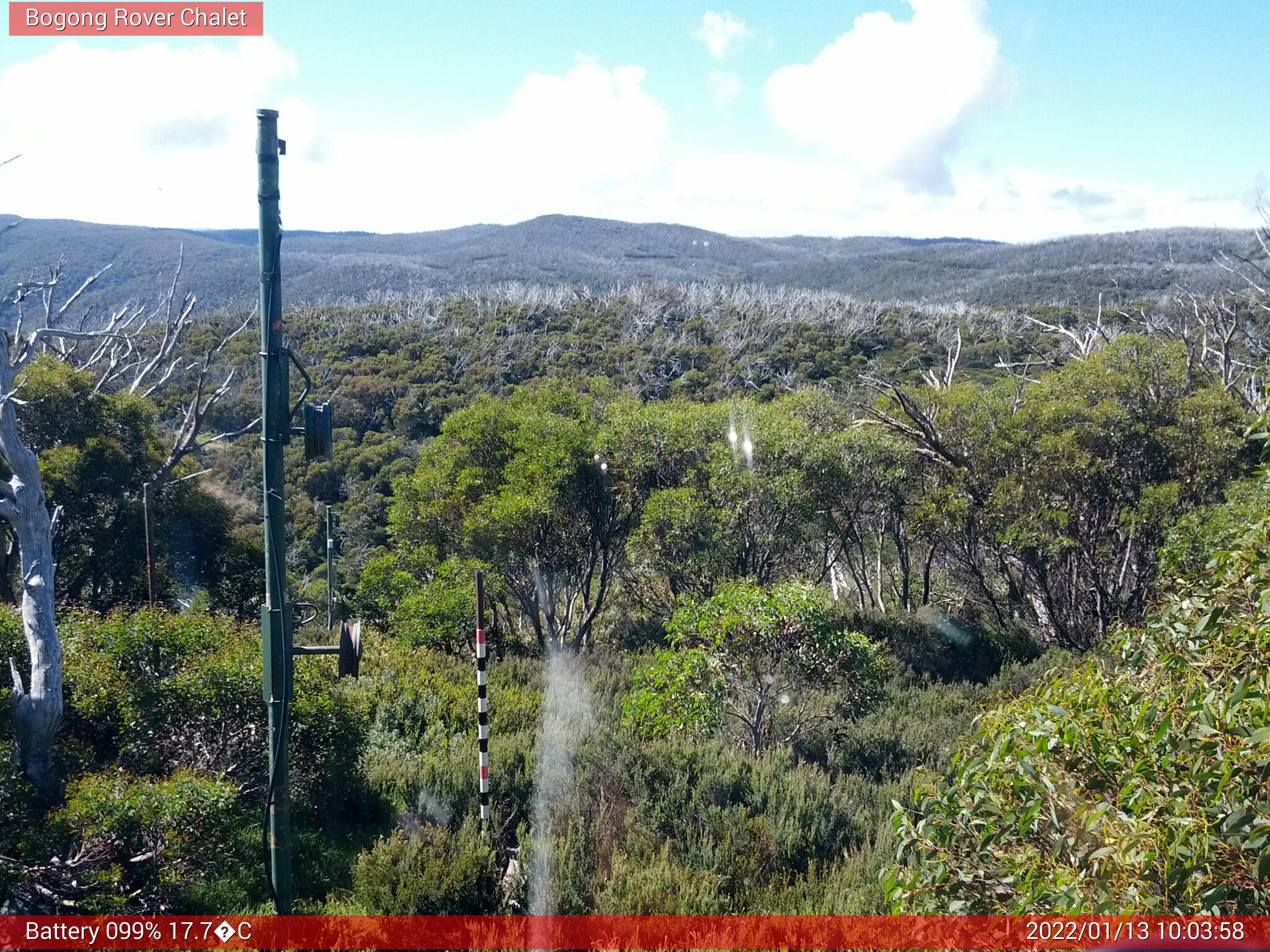 Bogong Web Cam 10:03am Thursday 13th of January 2022