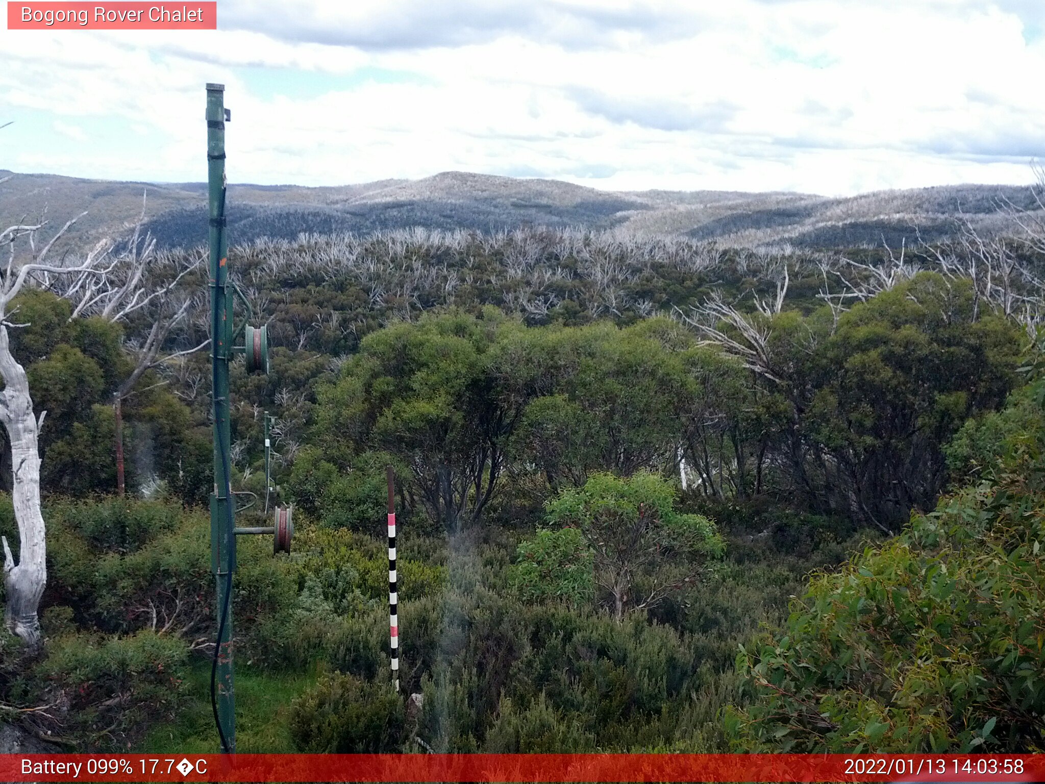 Bogong Web Cam 2:03pm Thursday 13th of January 2022