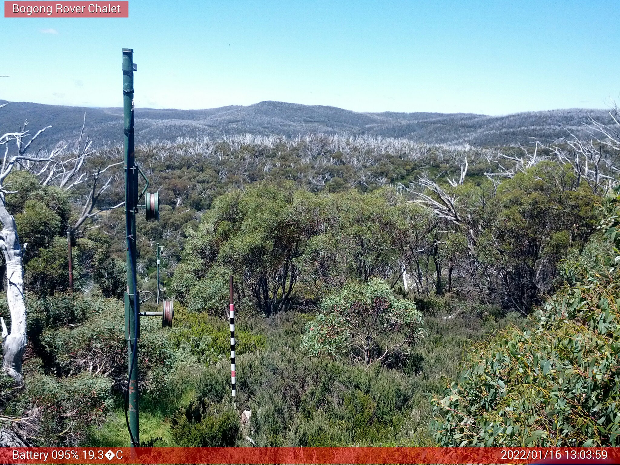 Bogong Web Cam 1:03pm Sunday 16th of January 2022