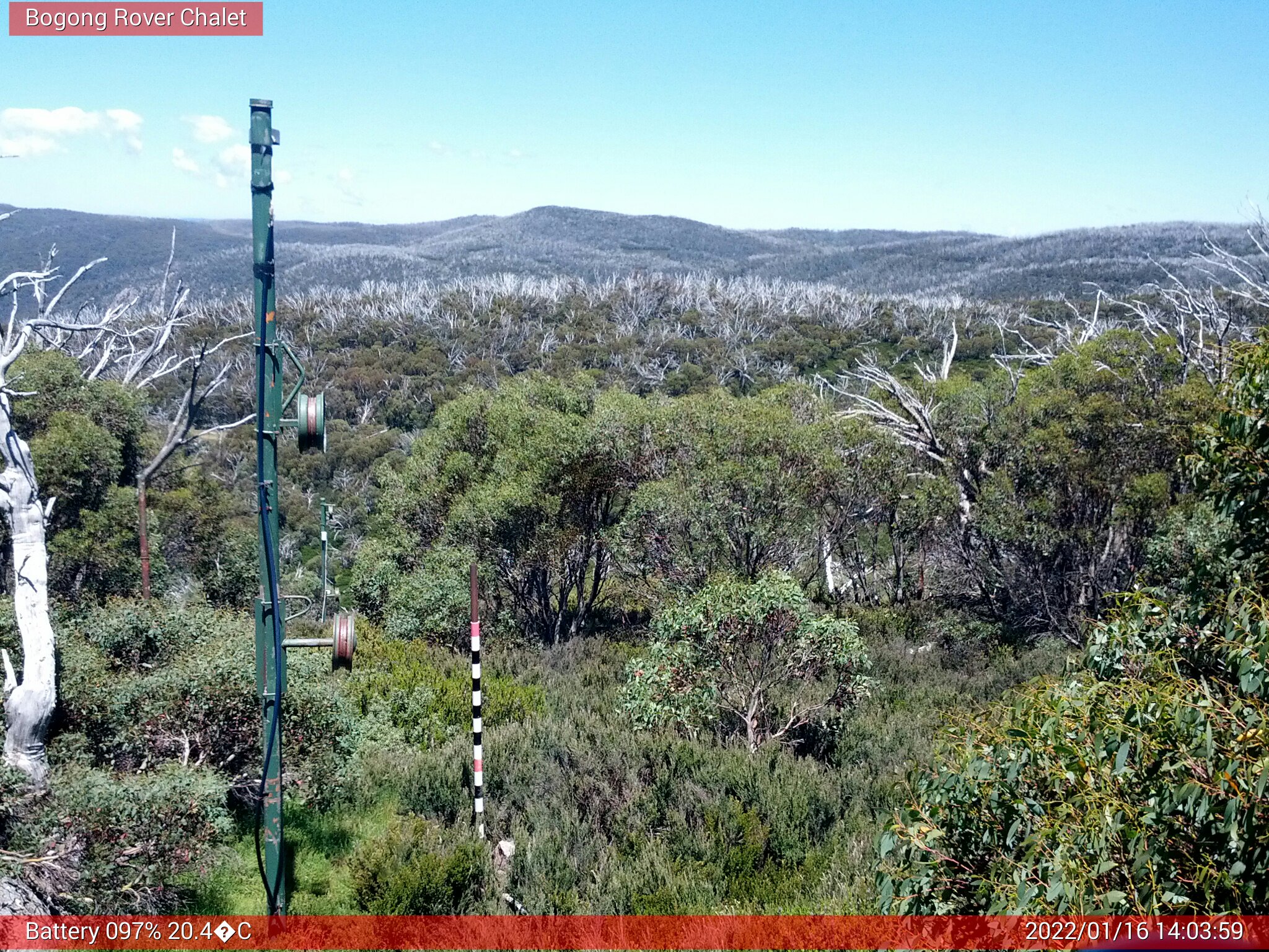 Bogong Web Cam 2:03pm Sunday 16th of January 2022