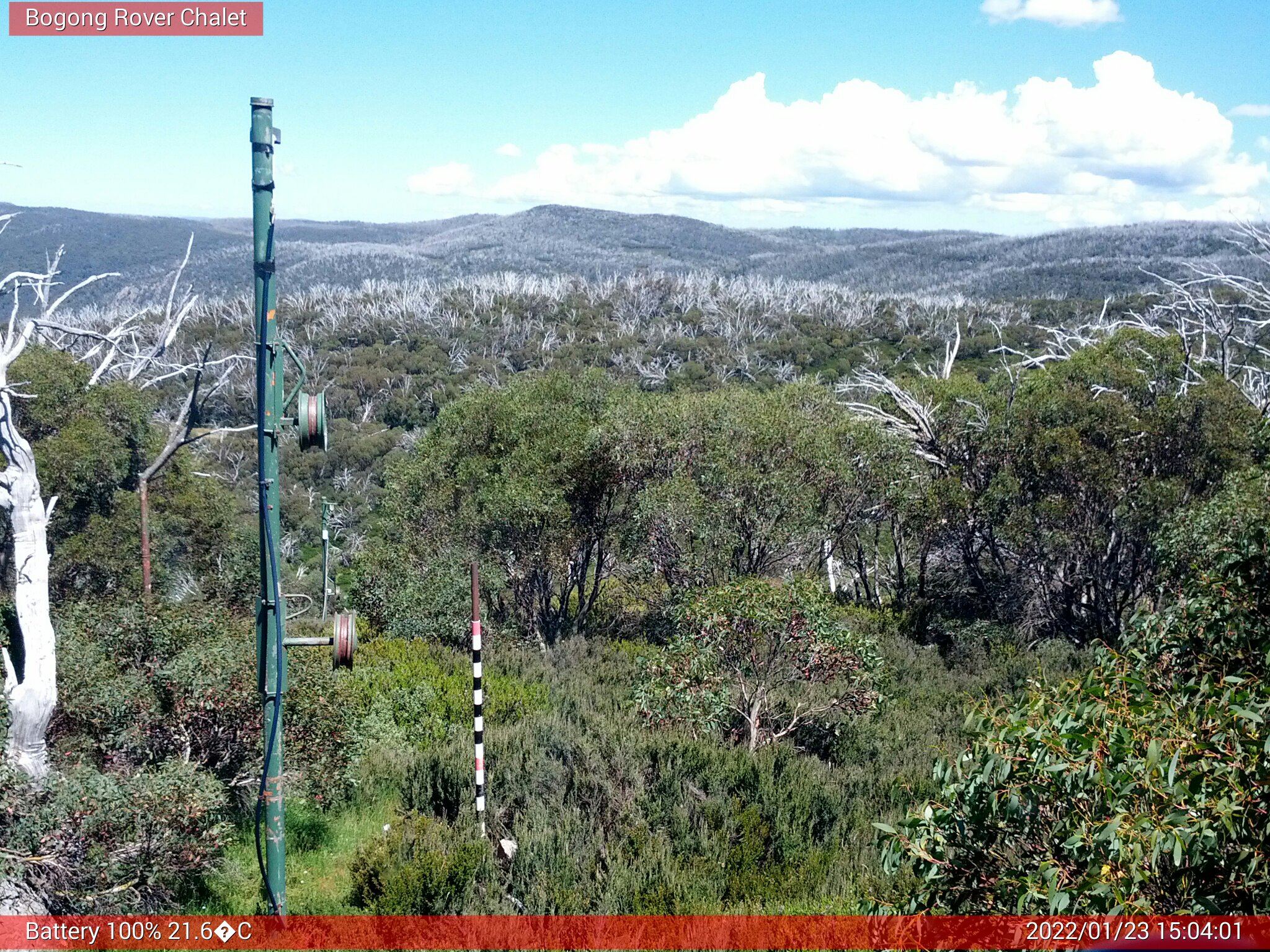 Bogong Web Cam 3:04pm Sunday 23rd of January 2022