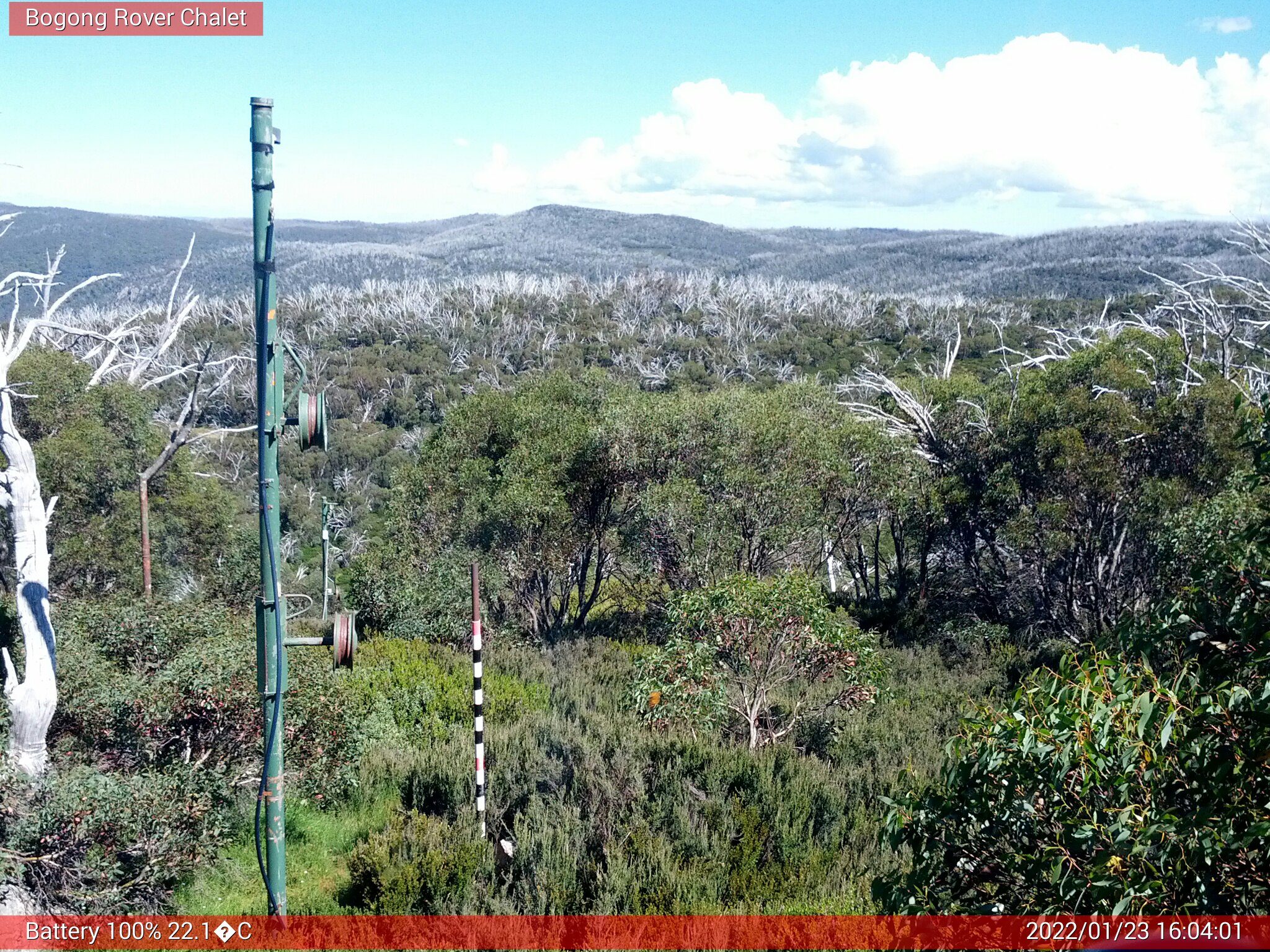 Bogong Web Cam 4:04pm Sunday 23rd of January 2022