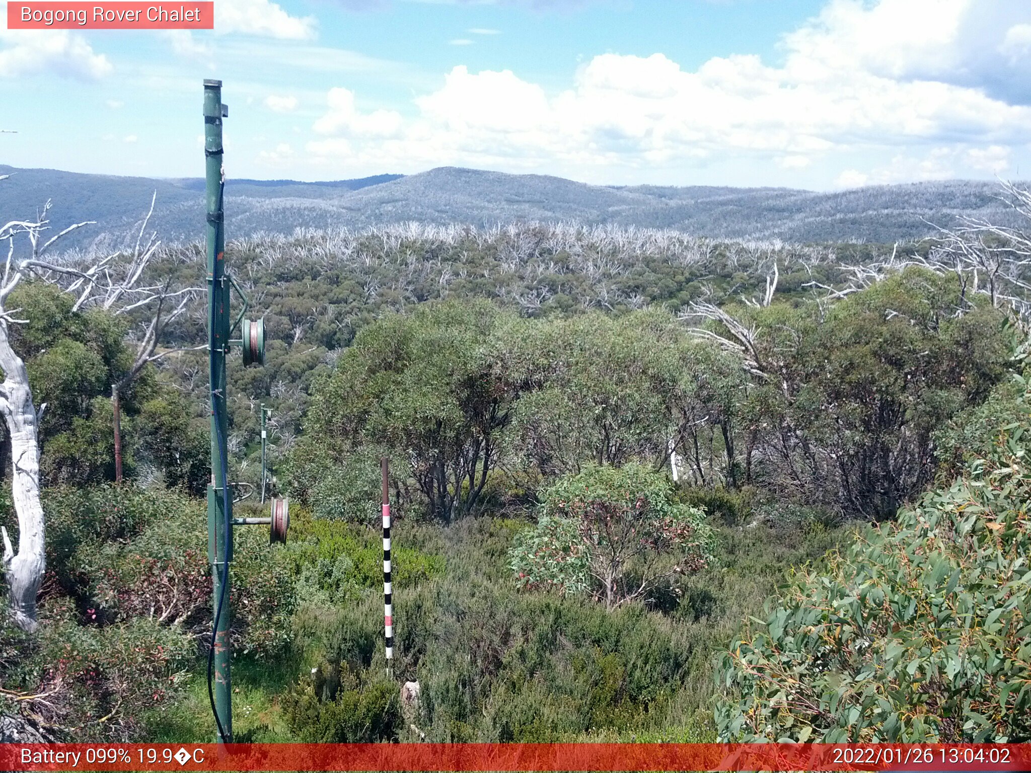 Bogong Web Cam 1:04pm Wednesday 26th of January 2022