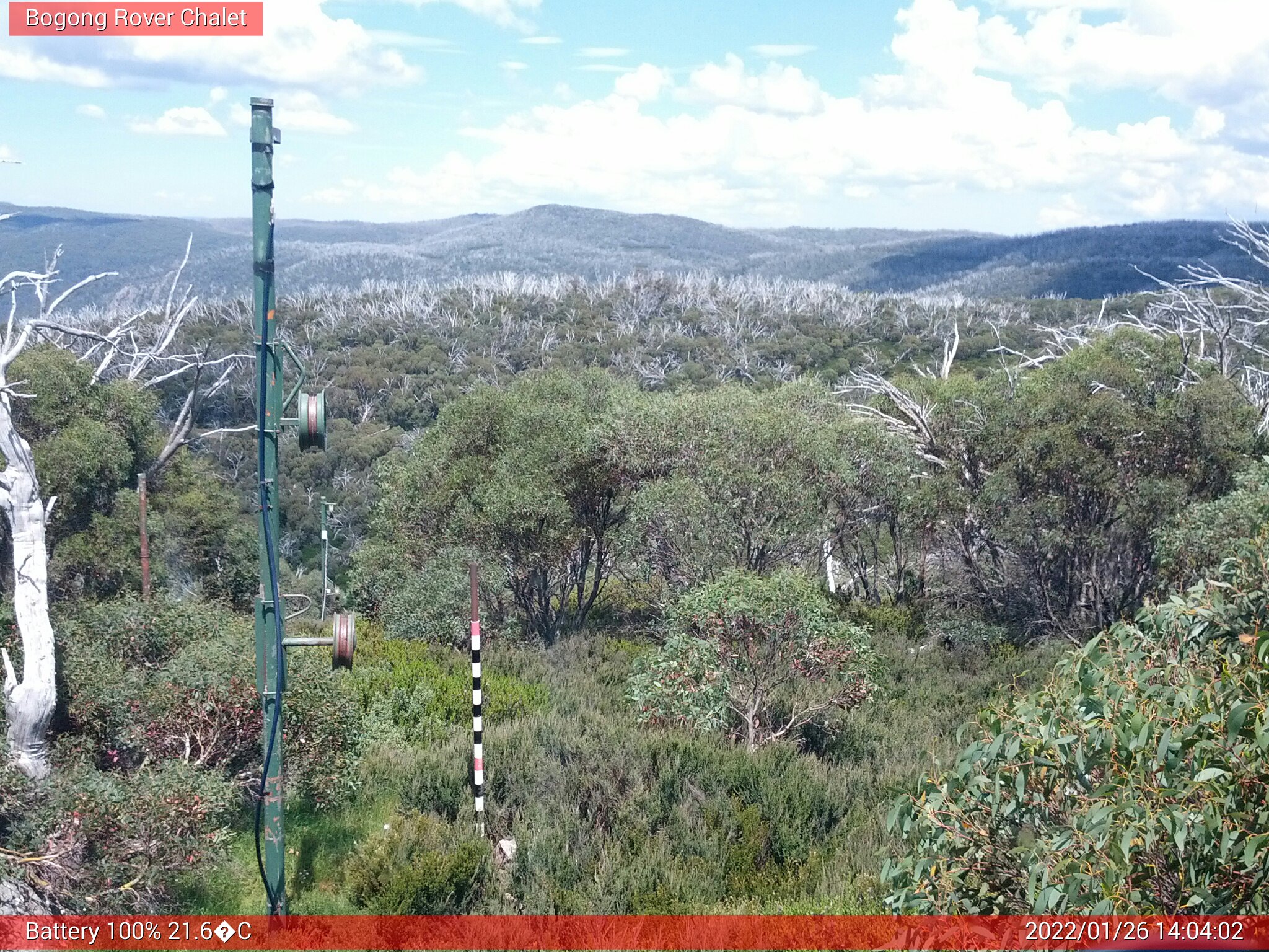 Bogong Web Cam 2:04pm Wednesday 26th of January 2022