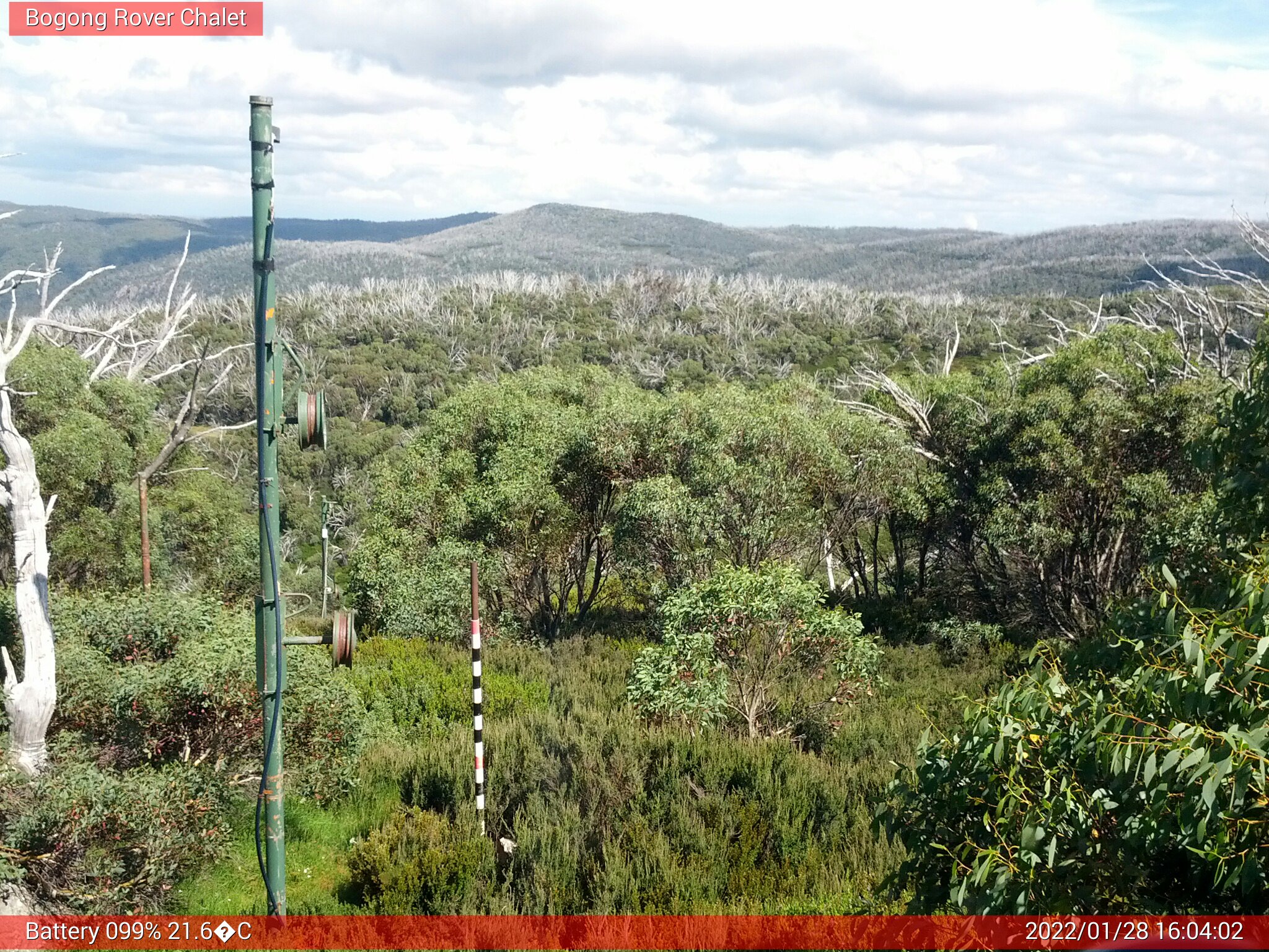 Bogong Web Cam 4:04pm Friday 28th of January 2022