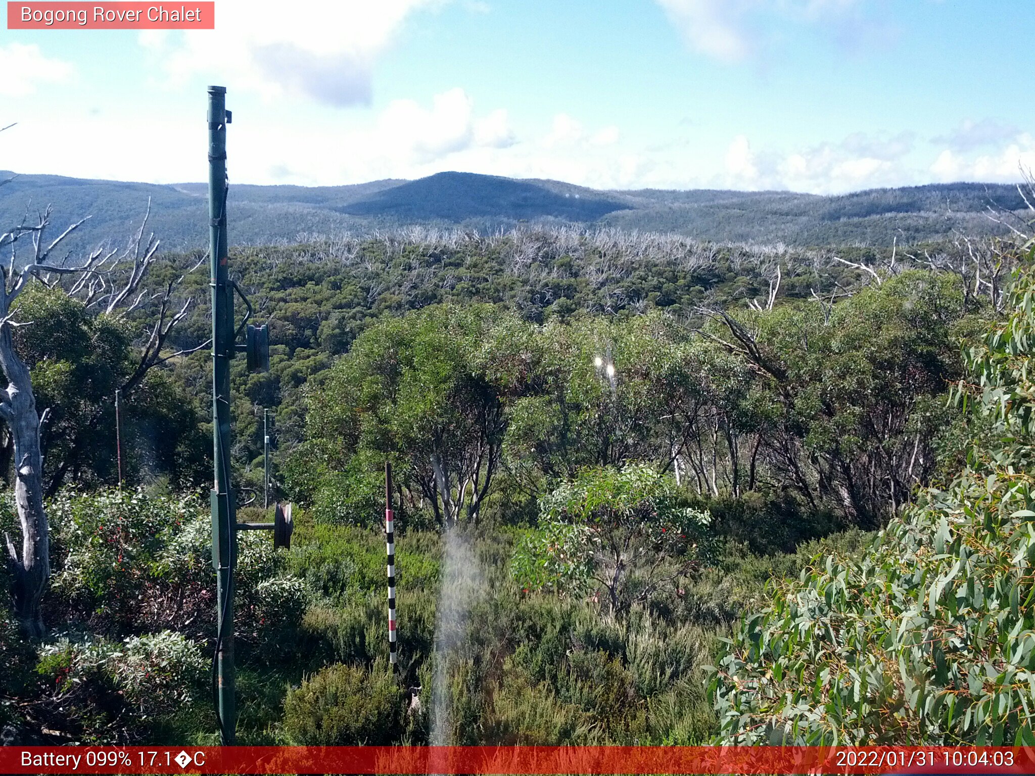 Bogong Web Cam 10:04am Monday 31st of January 2022