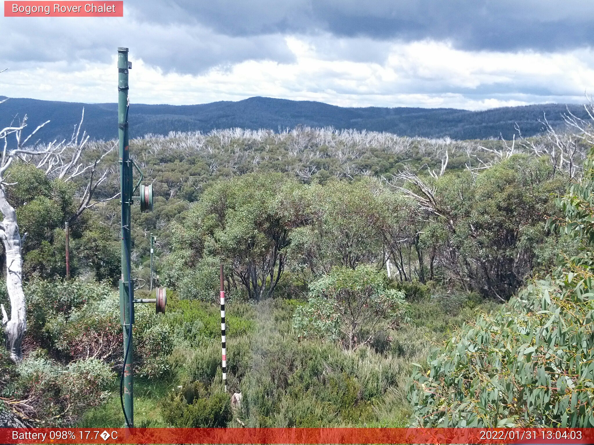 Bogong Web Cam 1:04pm Monday 31st of January 2022