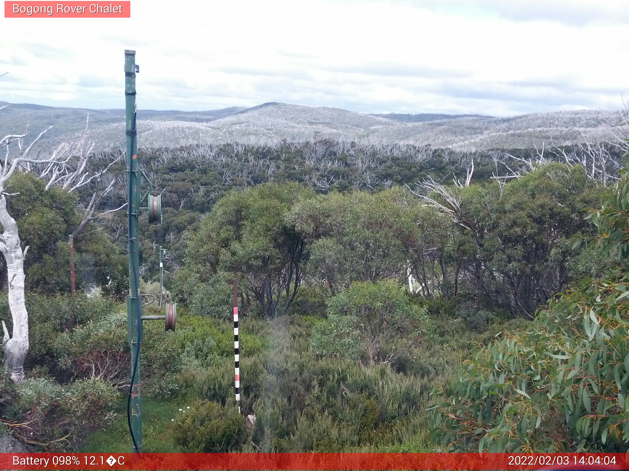 Bogong Web Cam 2:04pm Thursday 3rd of February 2022