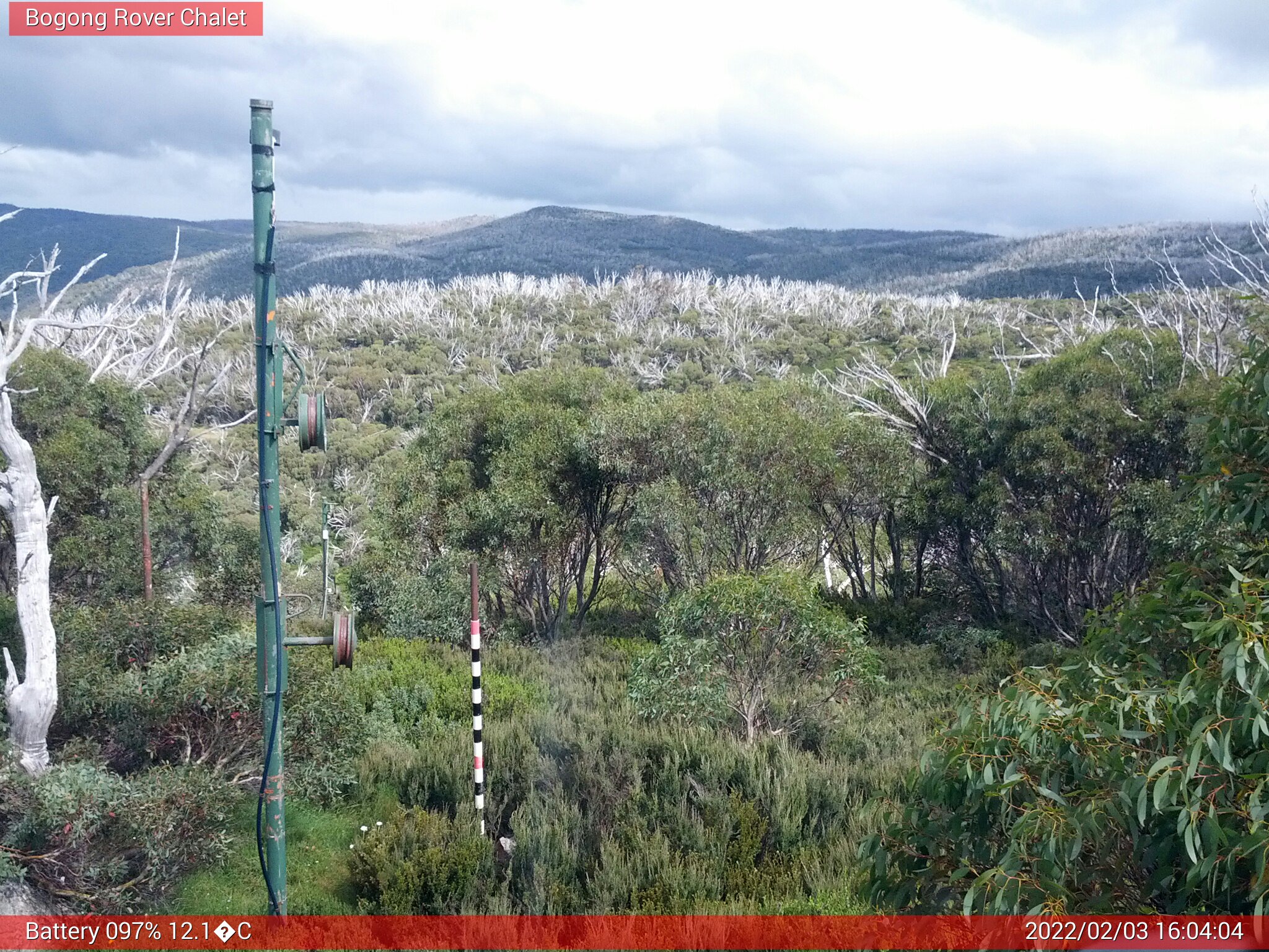 Bogong Web Cam 4:04pm Thursday 3rd of February 2022