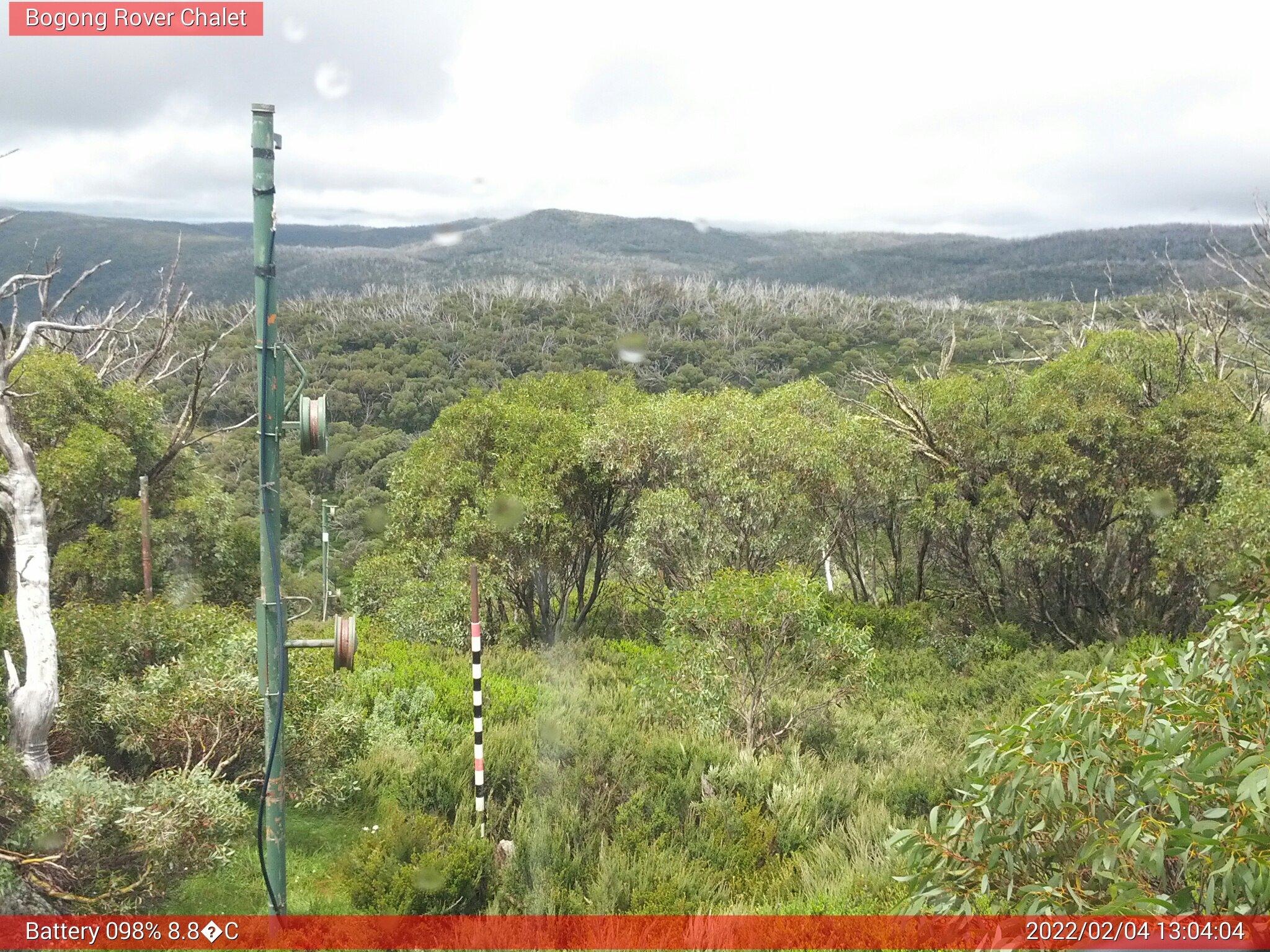 Bogong Web Cam 1:04pm Friday 4th of February 2022