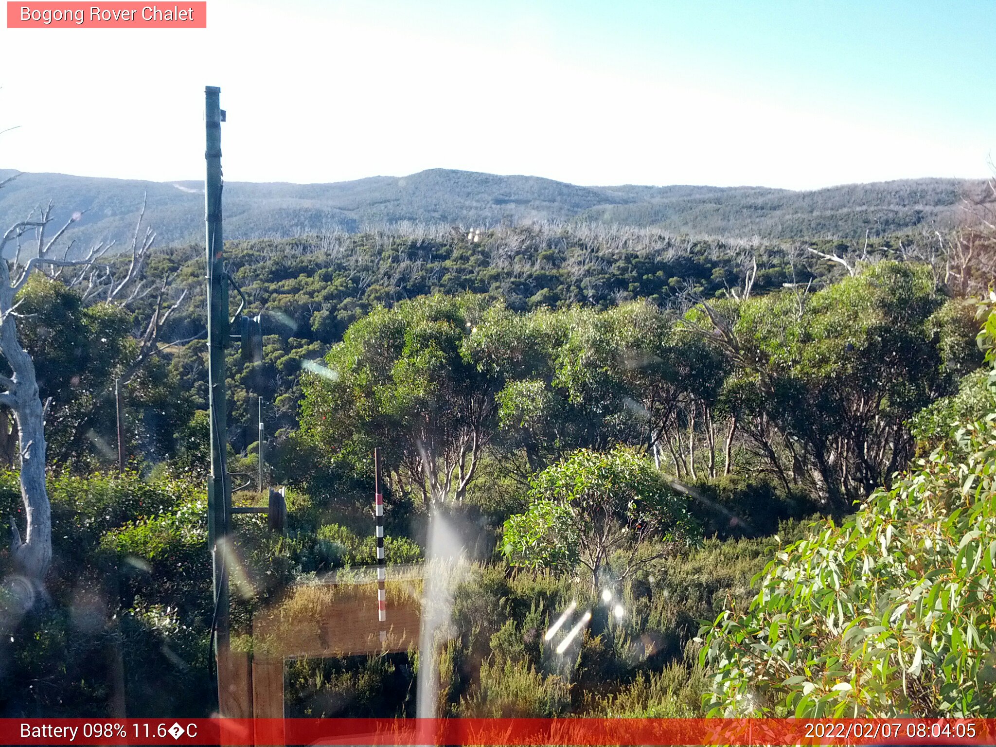 Bogong Web Cam 8:04am Monday 7th of February 2022