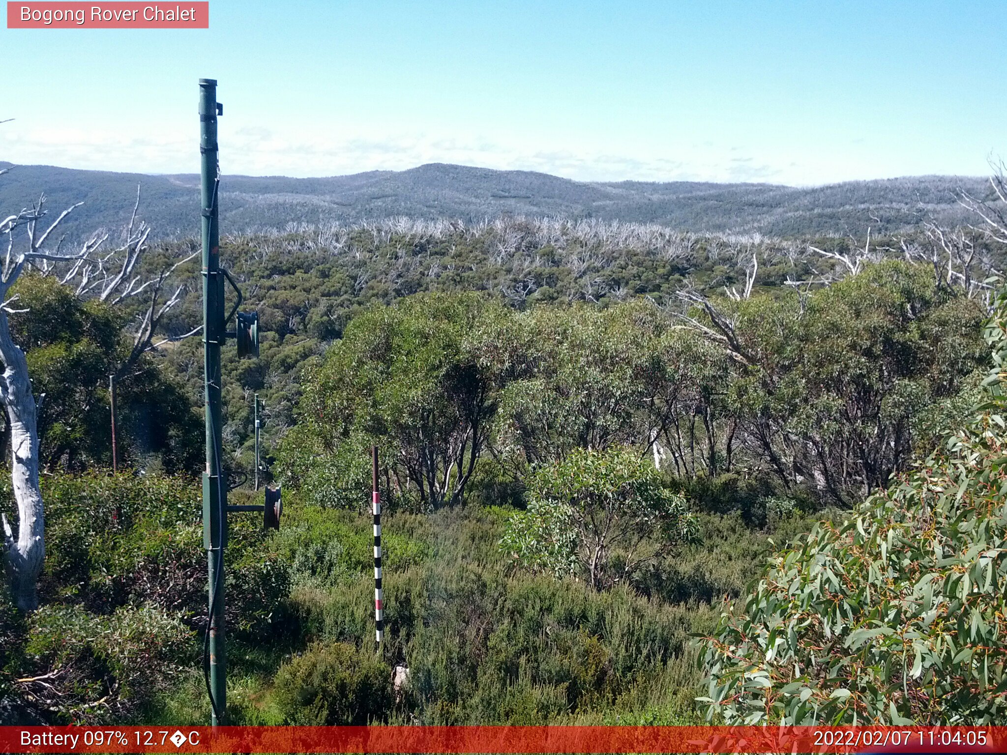 Bogong Web Cam 11:04am Monday 7th of February 2022