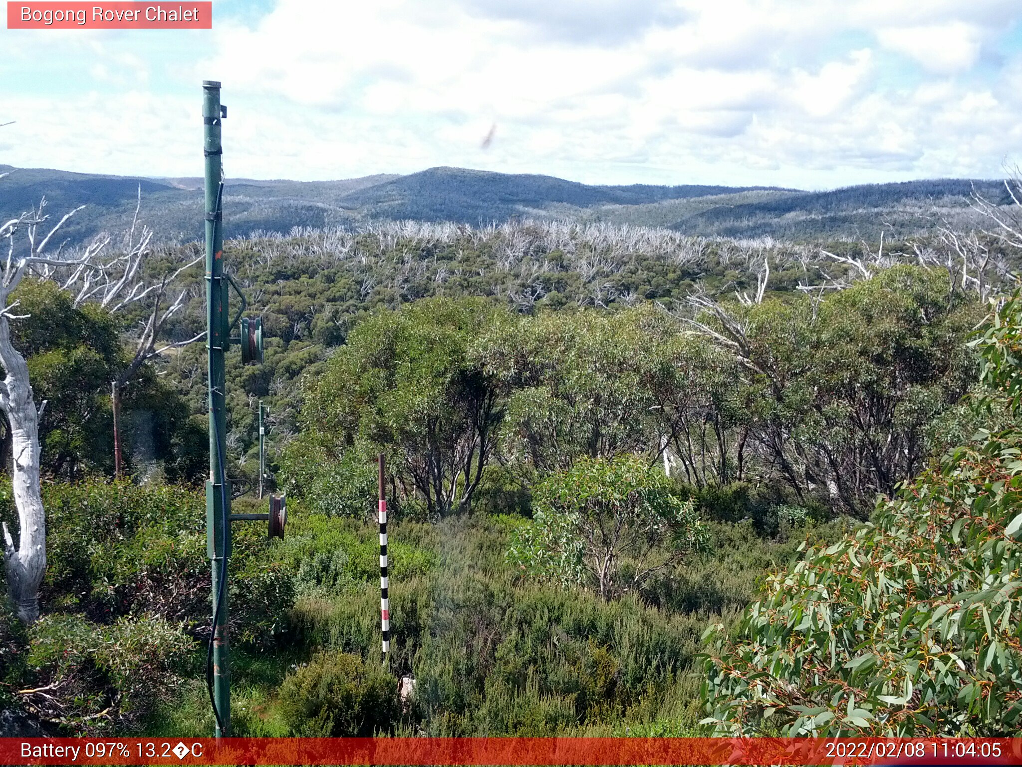 Bogong Web Cam 11:04am Tuesday 8th of February 2022