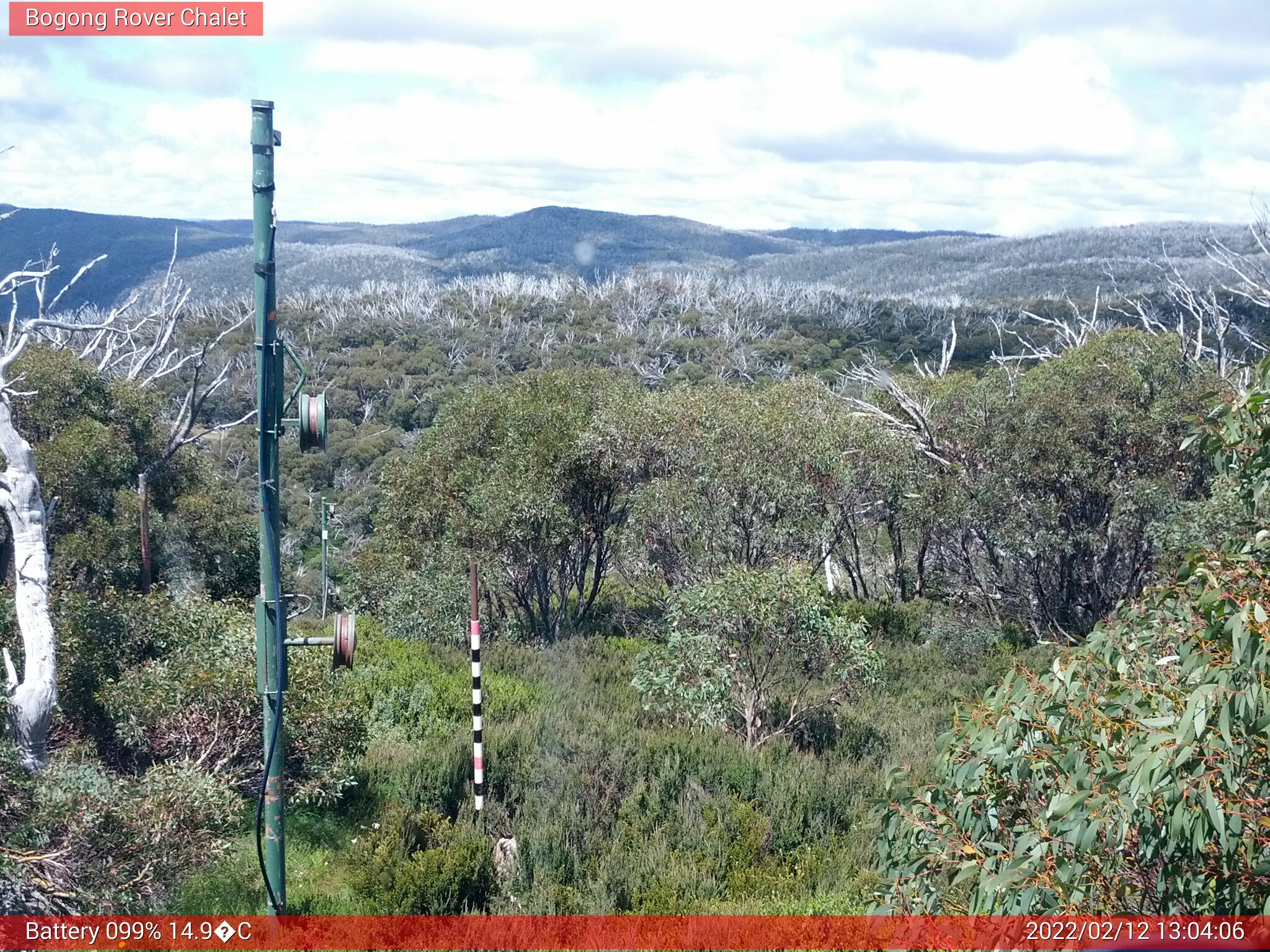 Bogong Web Cam 1:04pm Saturday 12th of February 2022