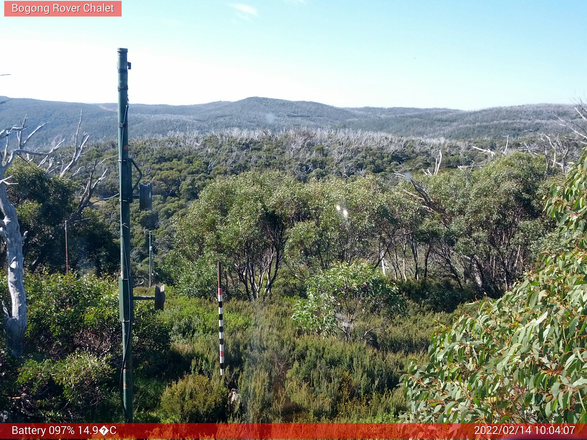 Bogong Web Cam 10:04am Monday 14th of February 2022