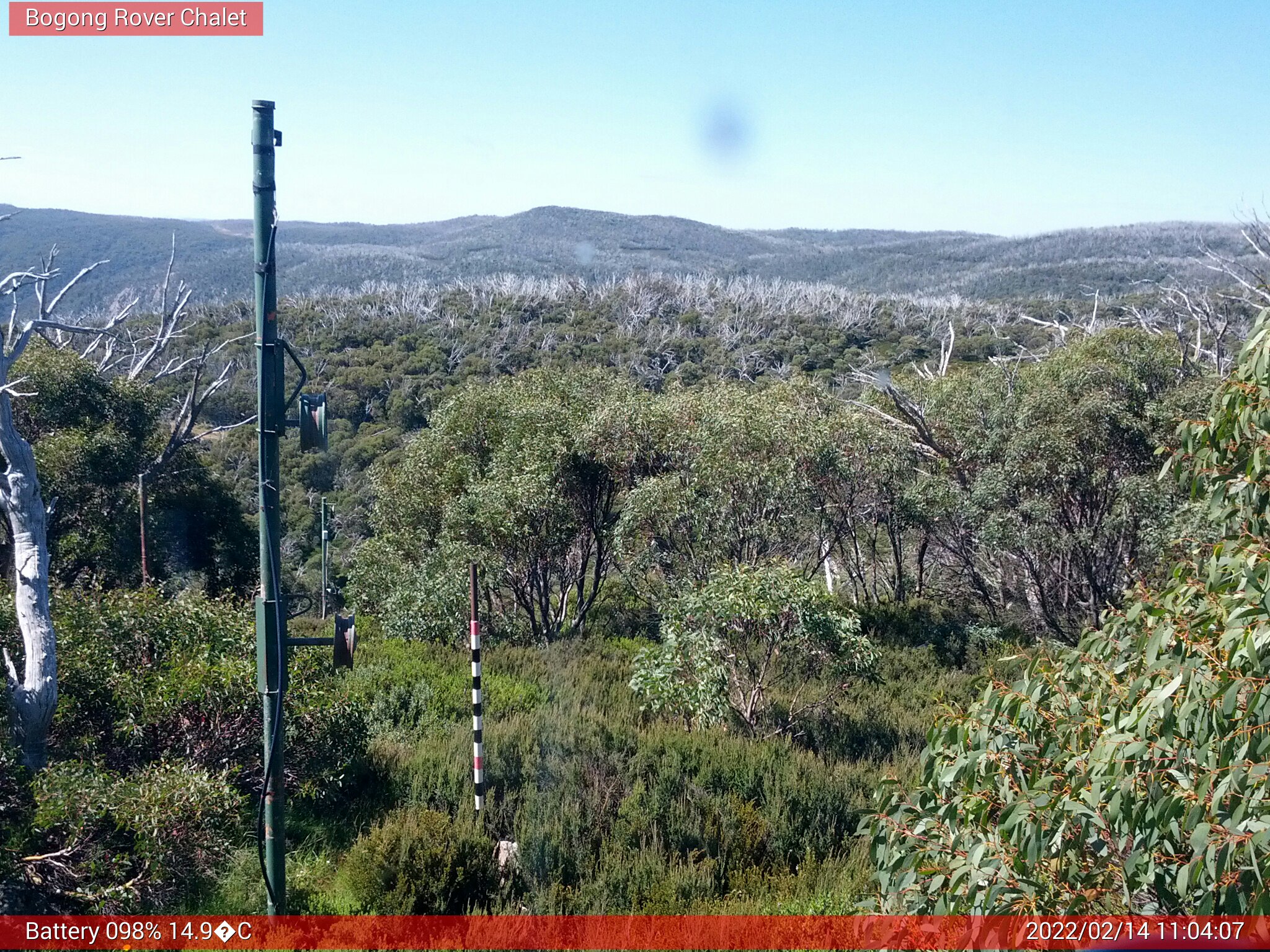 Bogong Web Cam 11:04am Monday 14th of February 2022