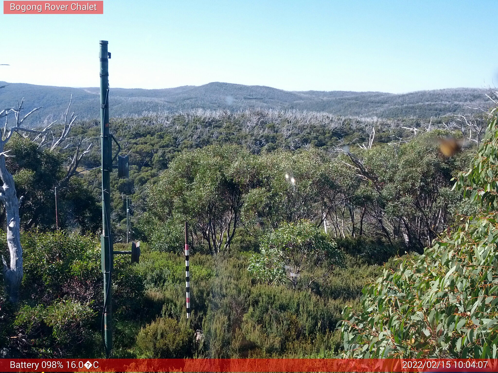 Bogong Web Cam 10:04am Tuesday 15th of February 2022