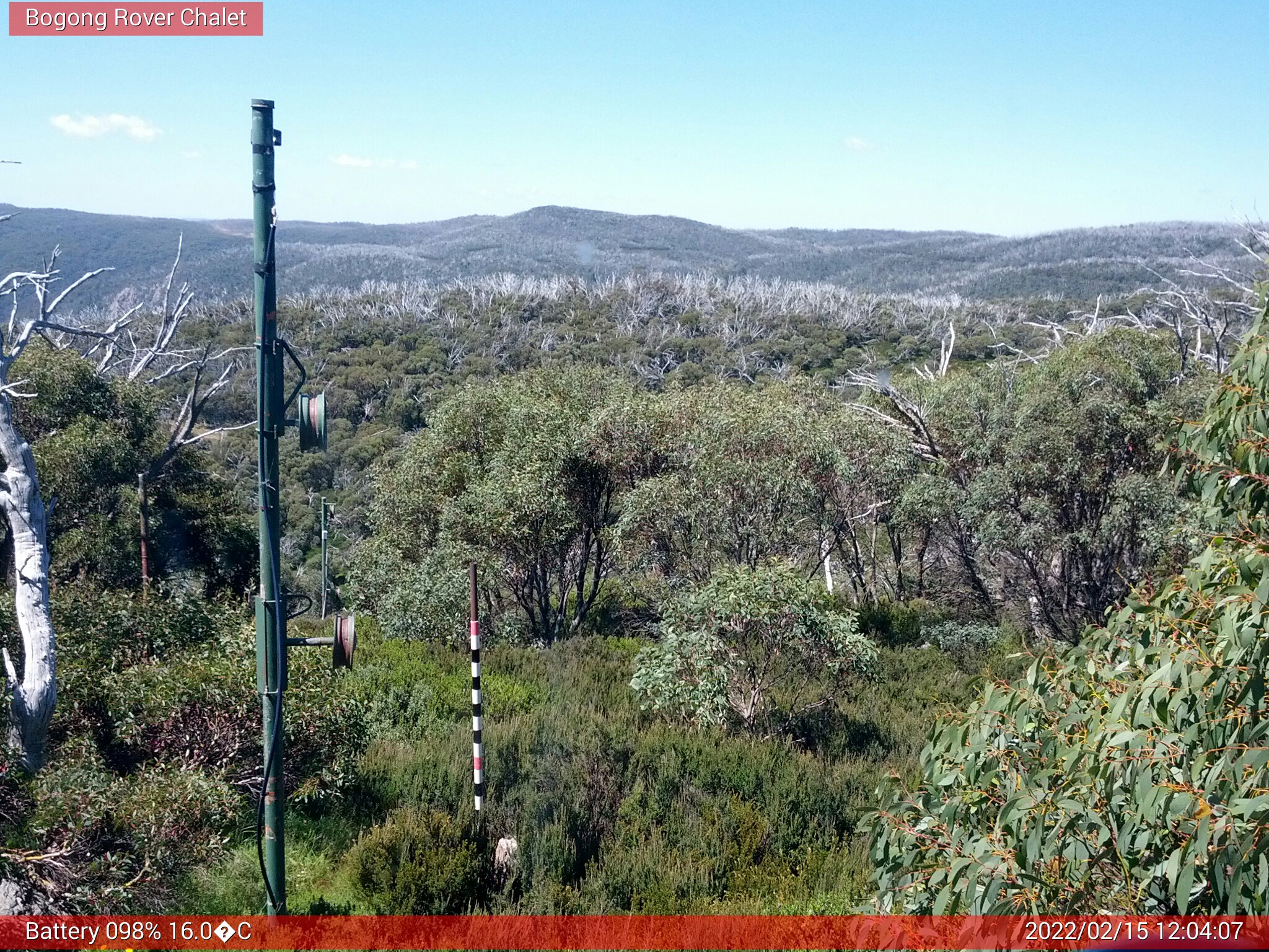 Bogong Web Cam 12:04pm Tuesday 15th of February 2022