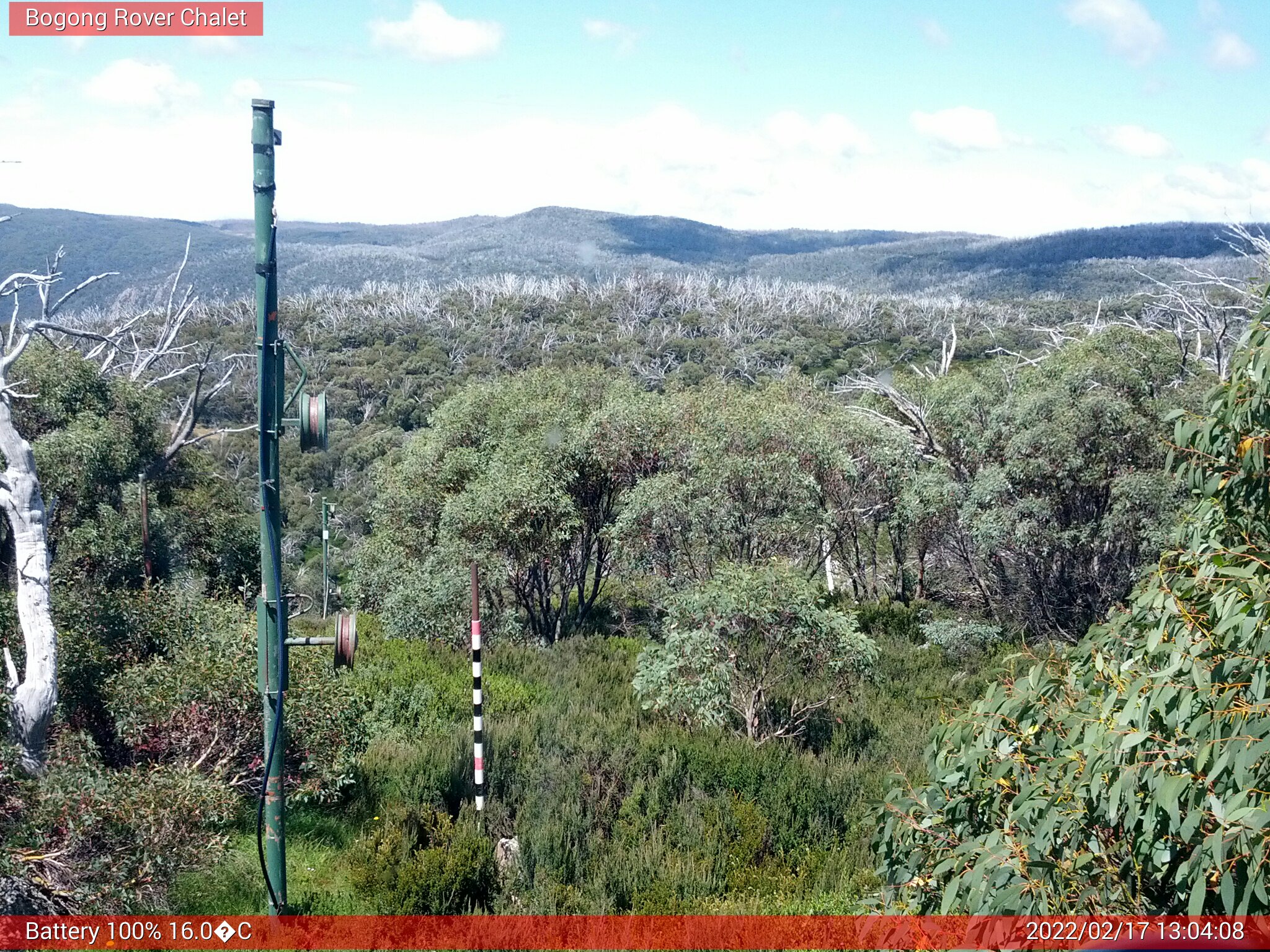 Bogong Web Cam 1:04pm Thursday 17th of February 2022