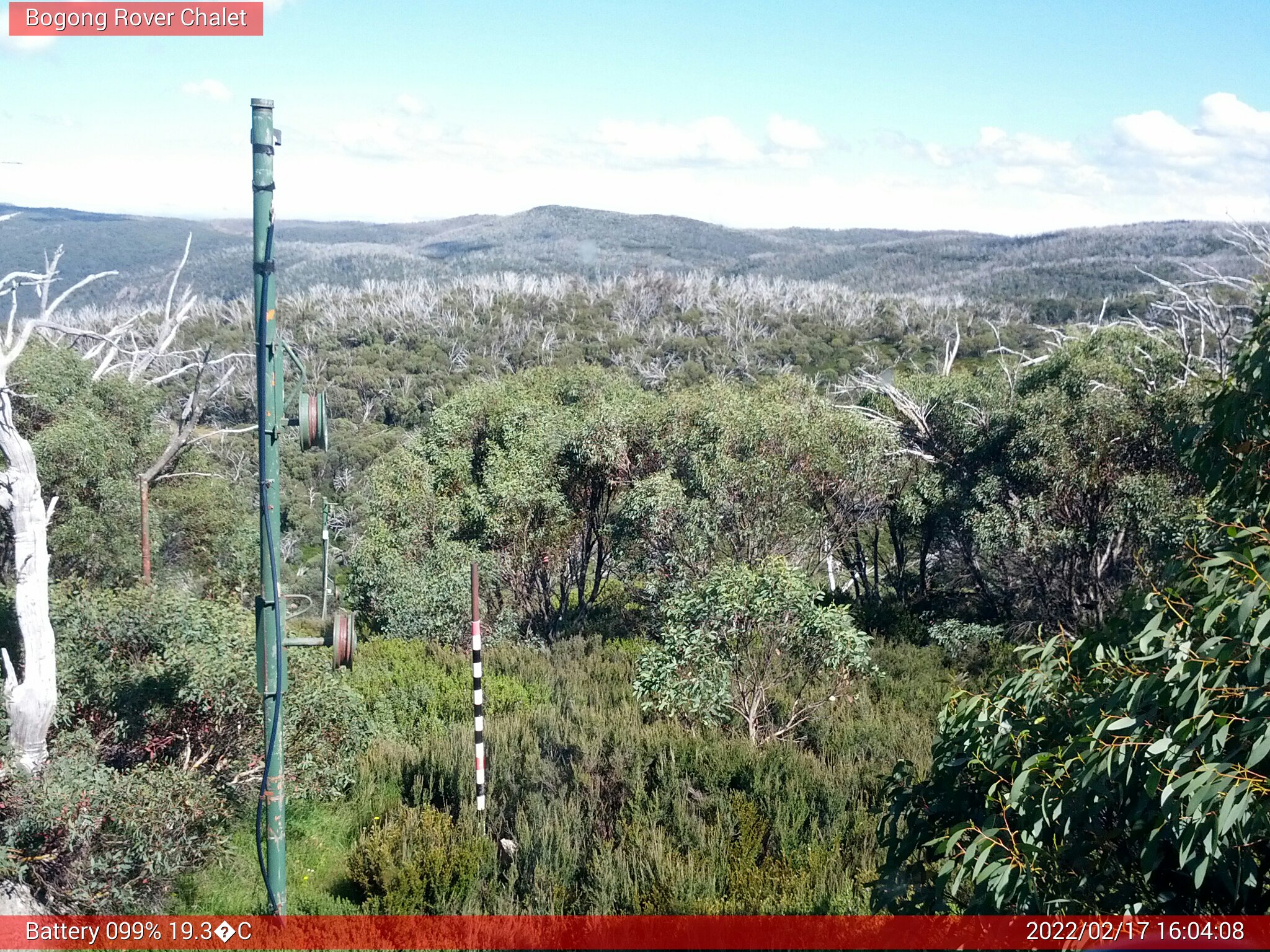 Bogong Web Cam 4:04pm Thursday 17th of February 2022