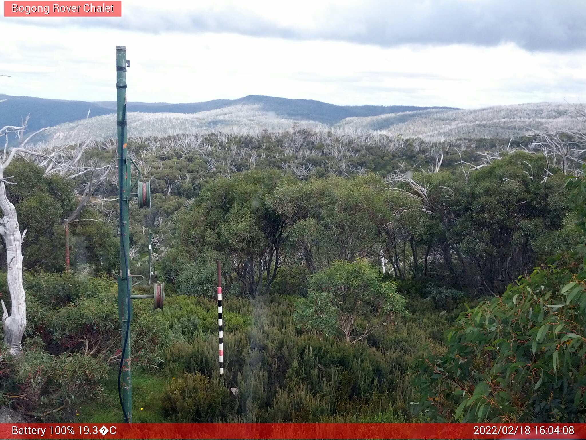 Bogong Web Cam 4:04pm Friday 18th of February 2022