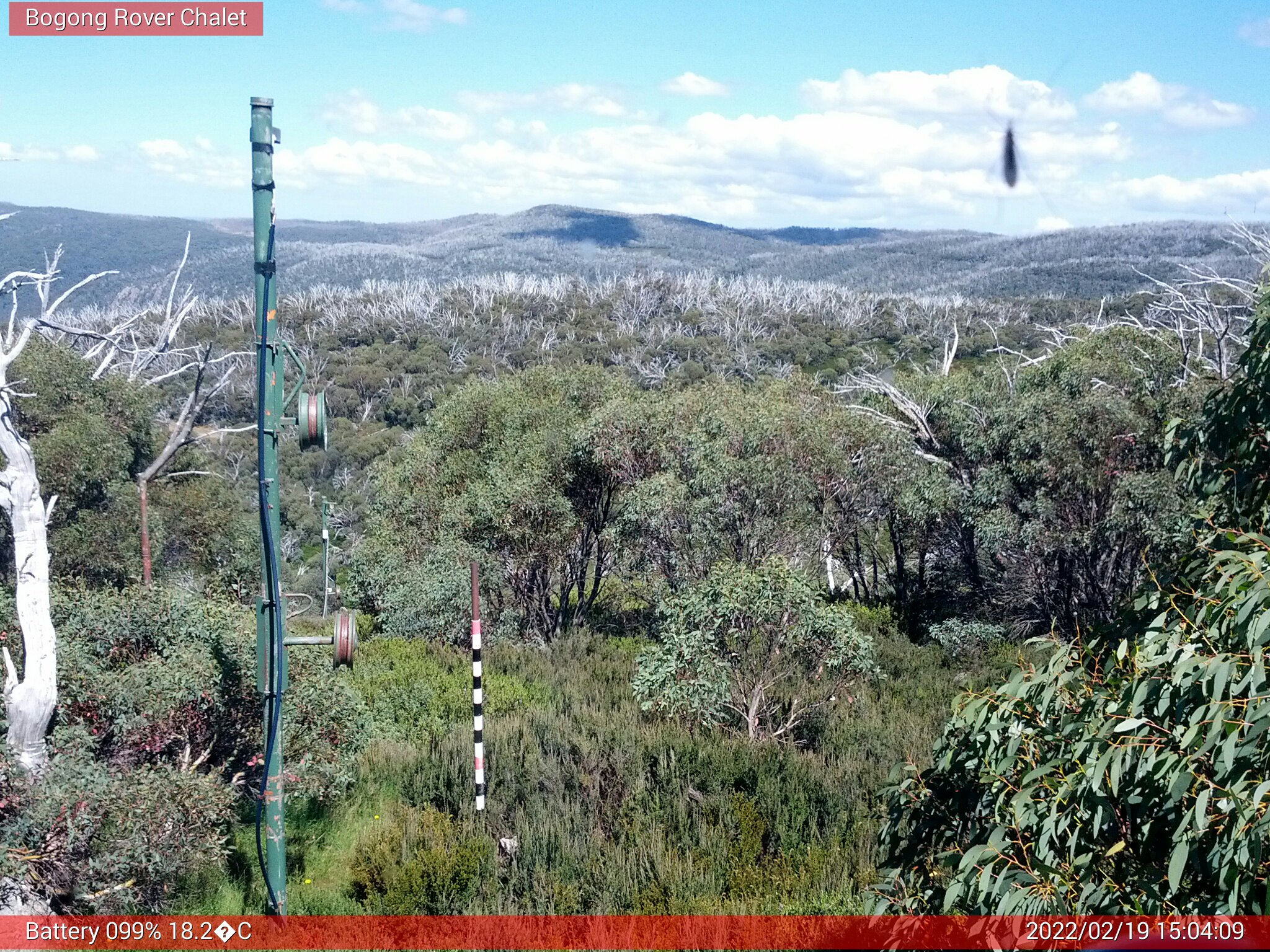 Bogong Web Cam 3:04pm Saturday 19th of February 2022