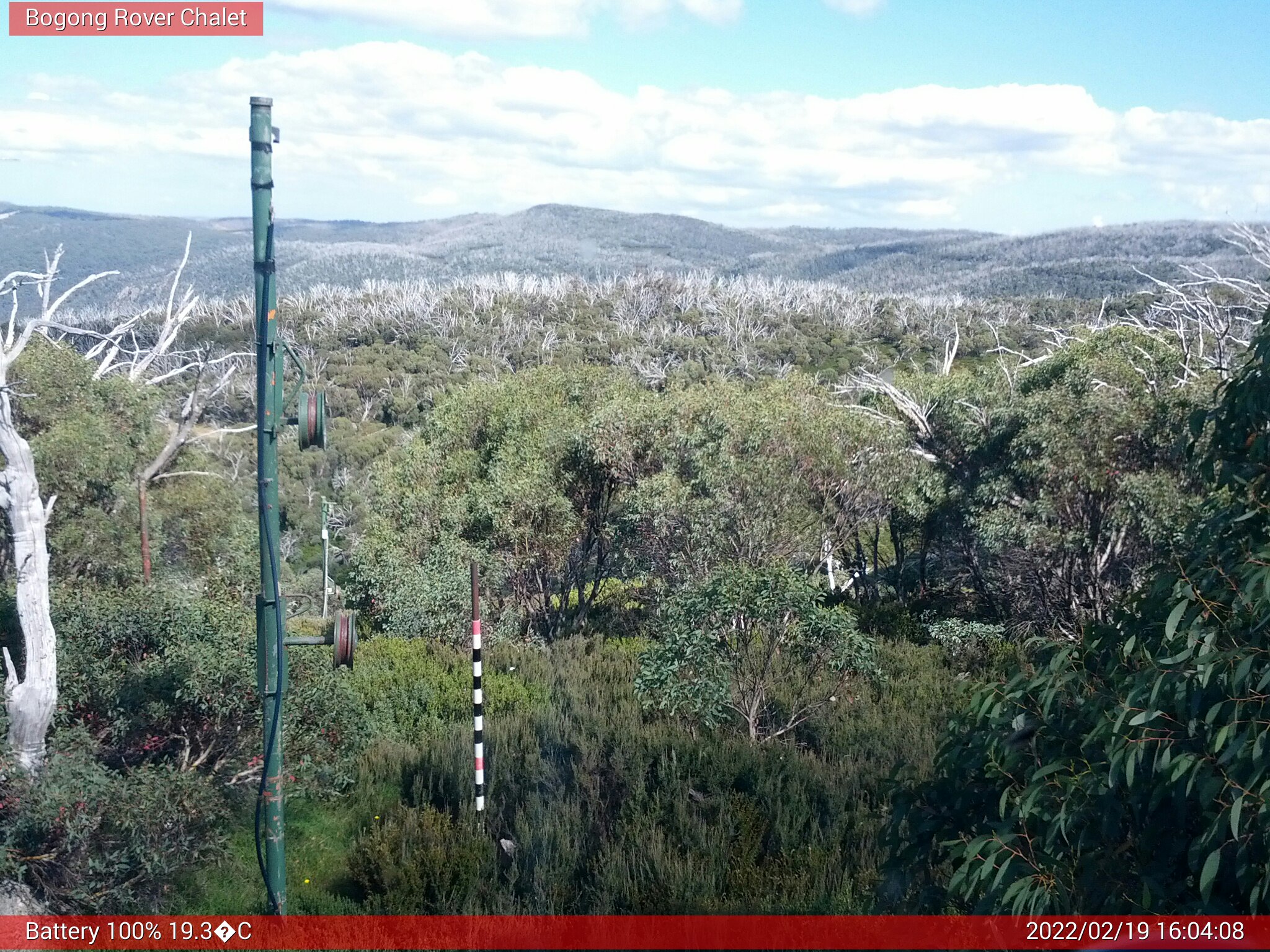 Bogong Web Cam 4:04pm Saturday 19th of February 2022