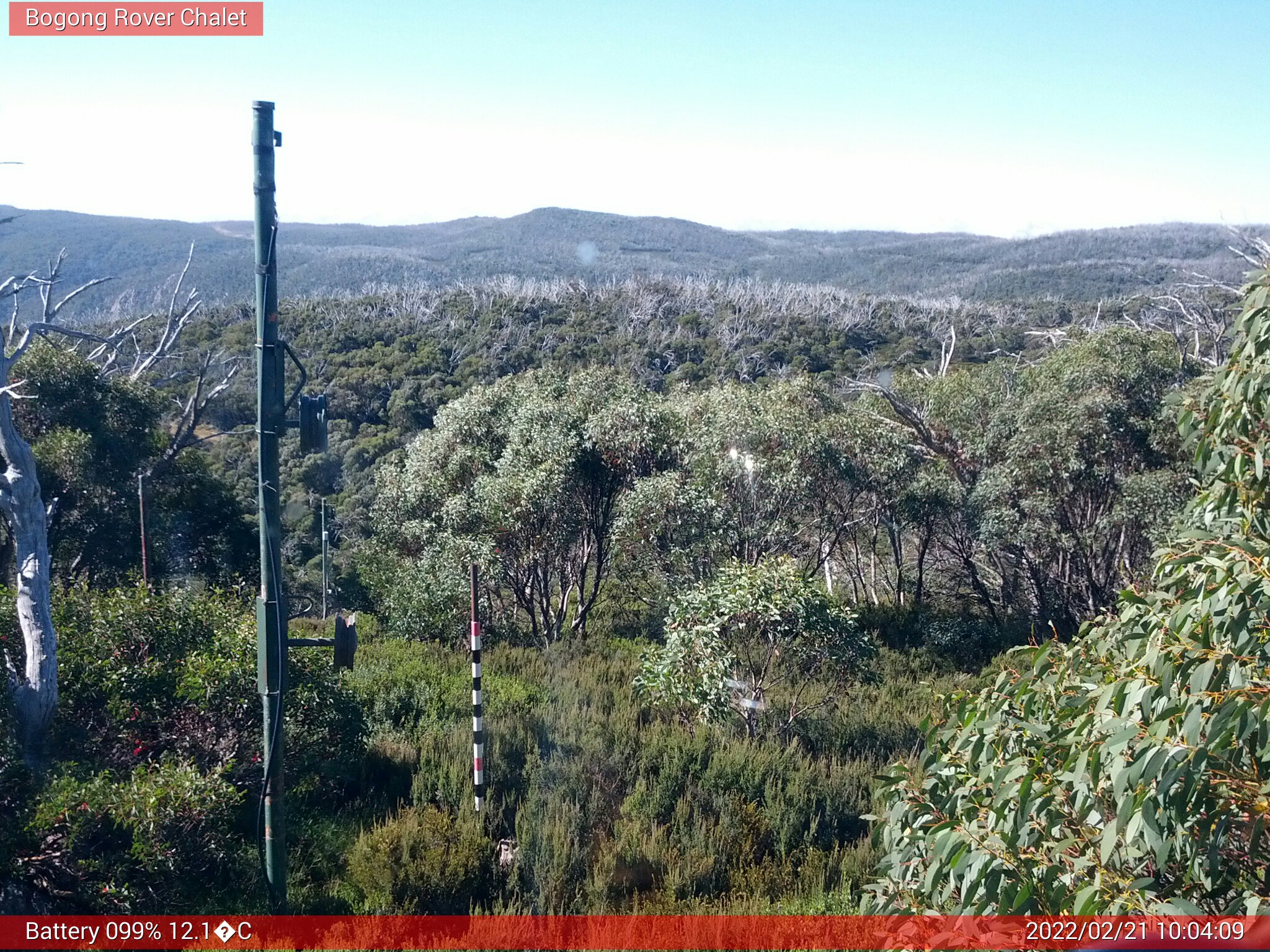 Bogong Web Cam 10:04am Monday 21st of February 2022