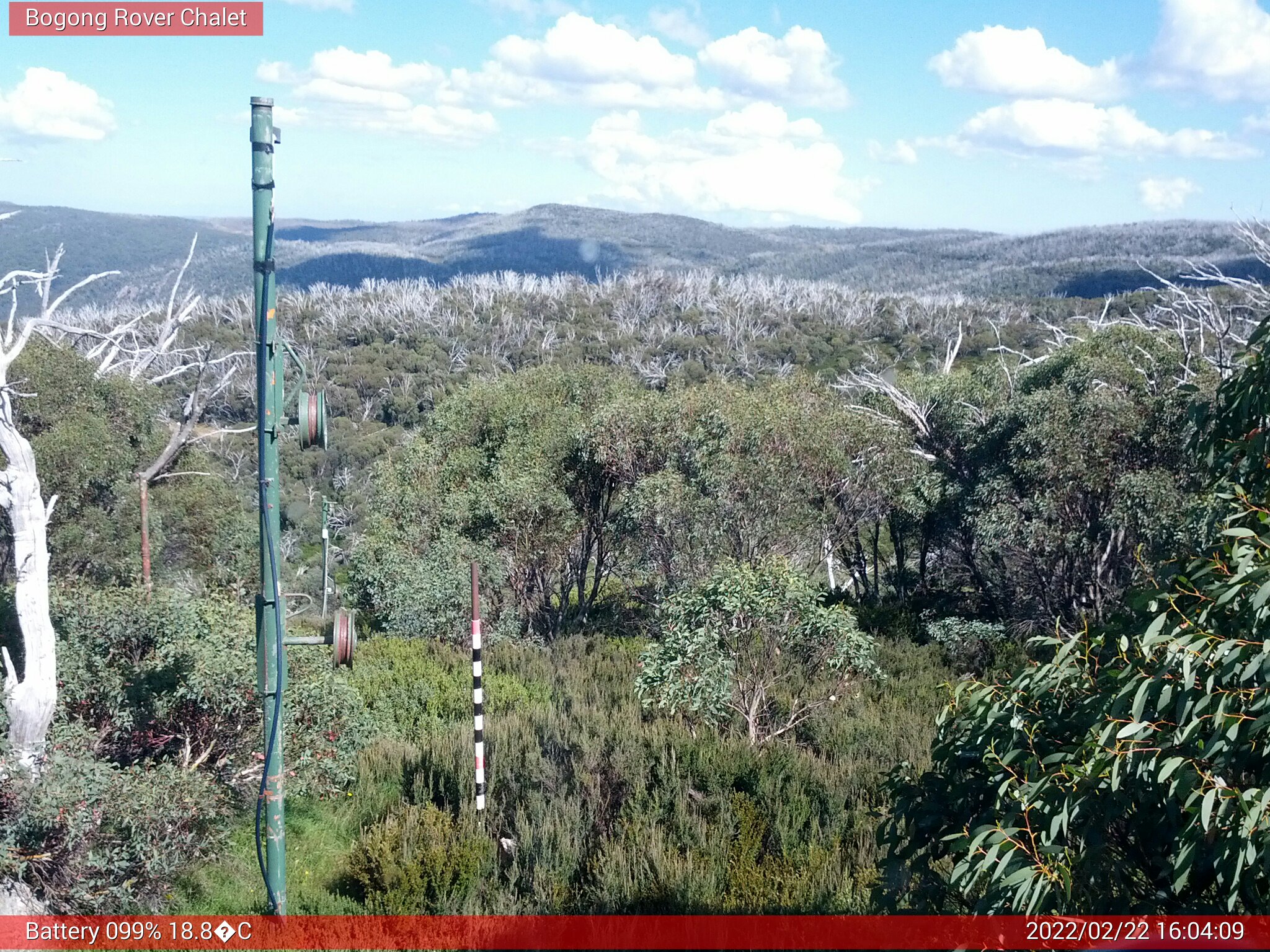 Bogong Web Cam 4:04pm Tuesday 22nd of February 2022