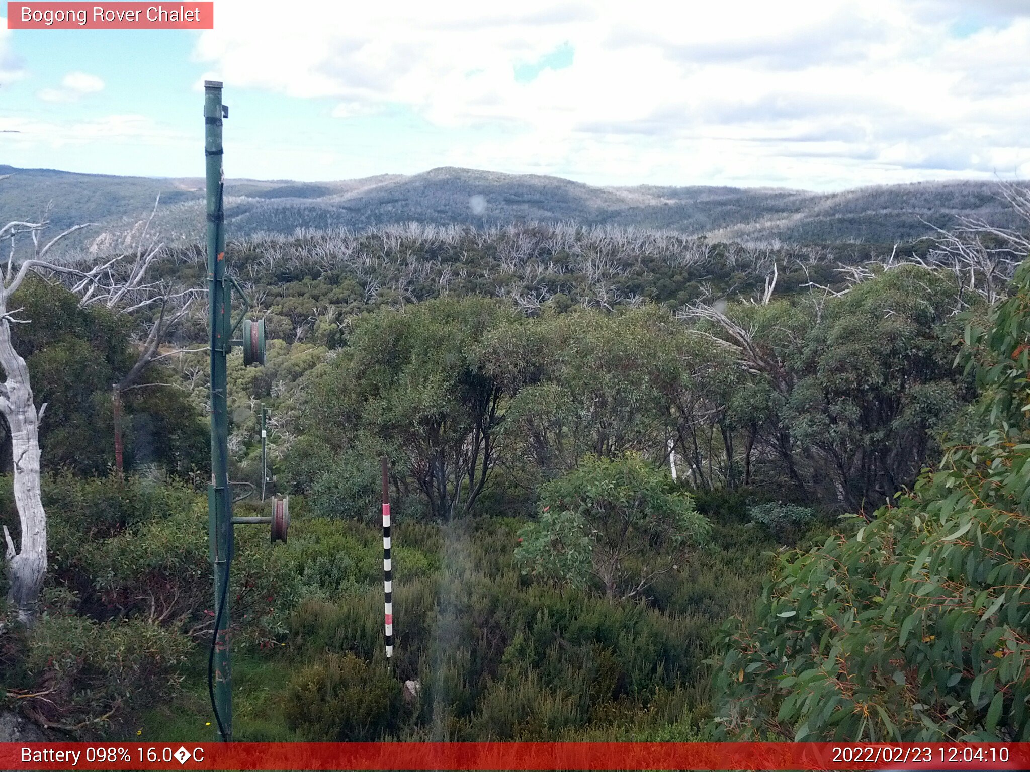 Bogong Web Cam 12:04pm Wednesday 23rd of February 2022