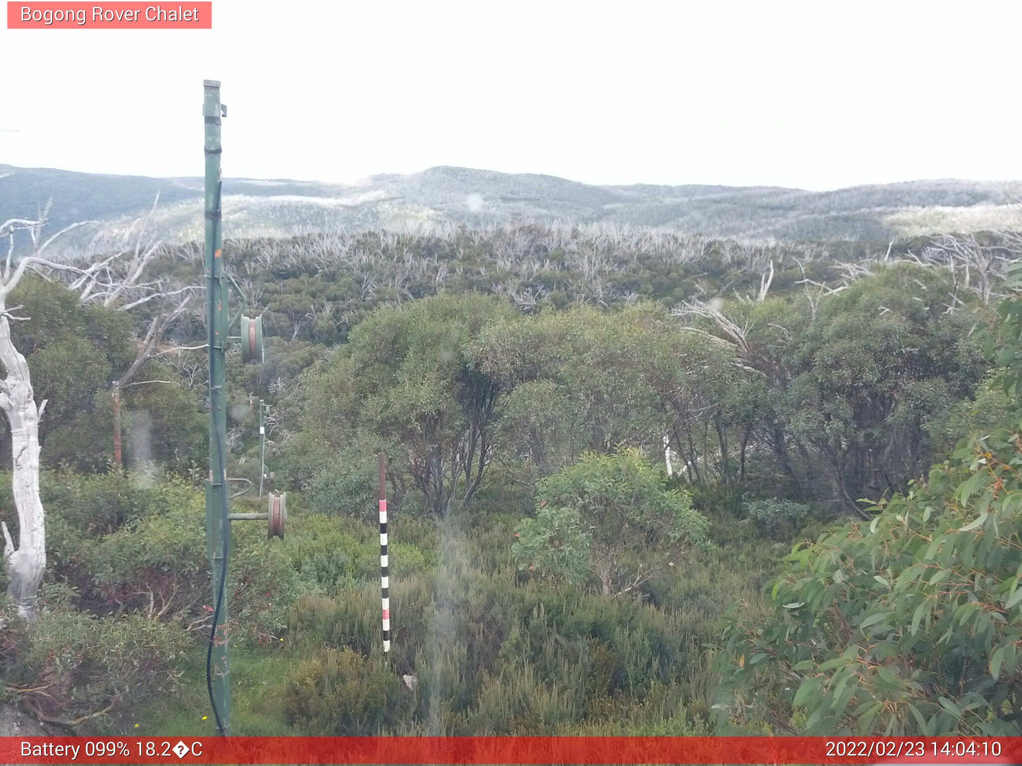 Bogong Web Cam 2:04pm Wednesday 23rd of February 2022