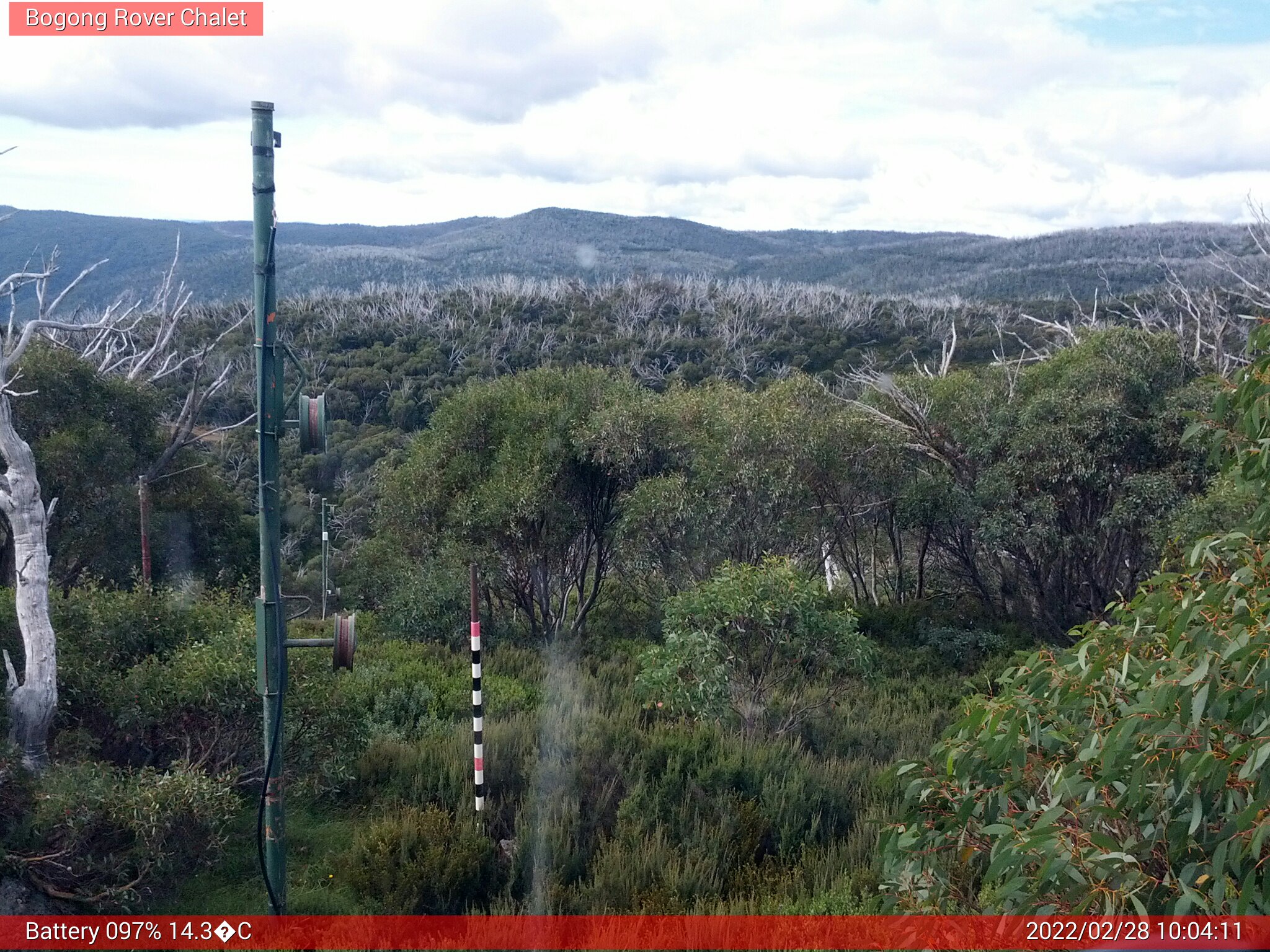 Bogong Web Cam 10:04am Monday 28th of February 2022