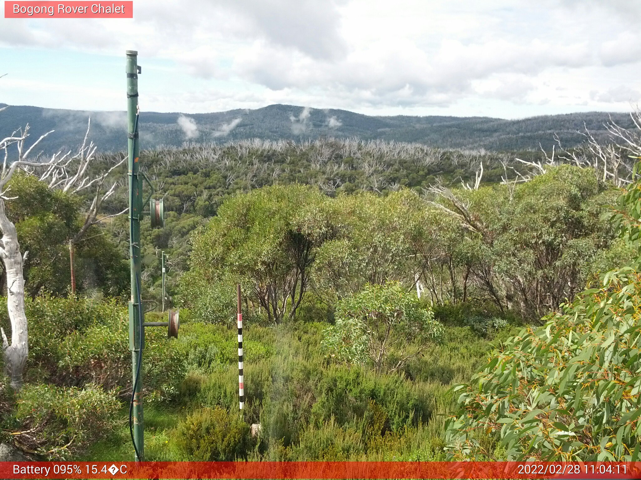 Bogong Web Cam 11:04am Monday 28th of February 2022