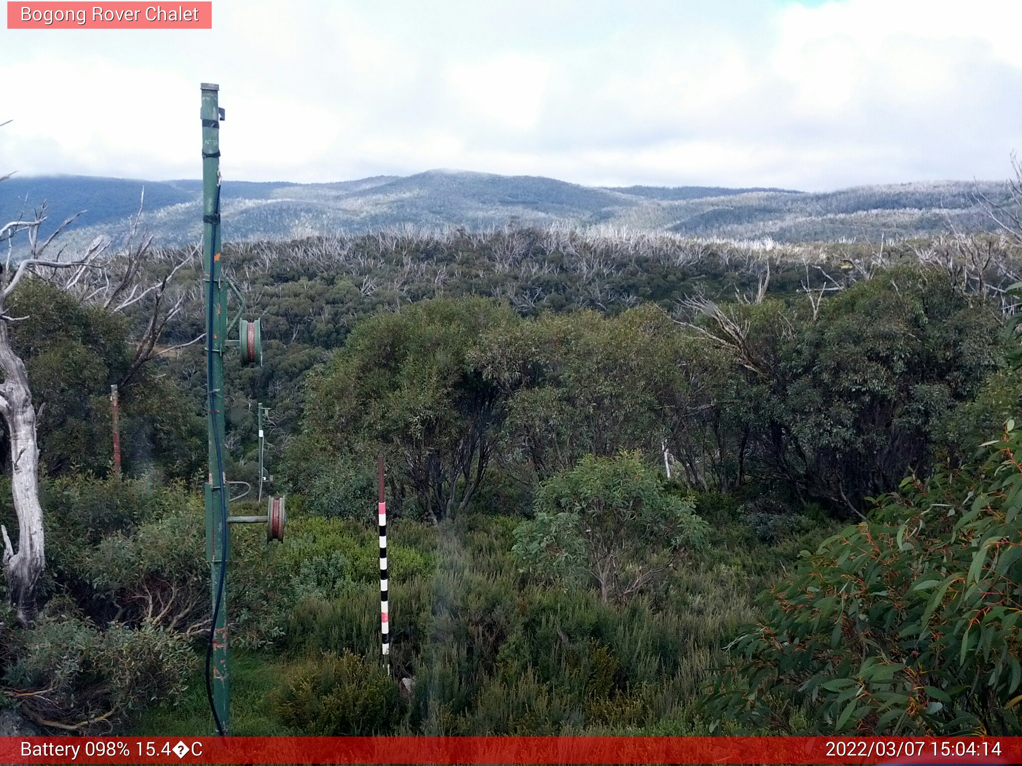 Bogong Web Cam 3:04pm Monday 7th of March 2022