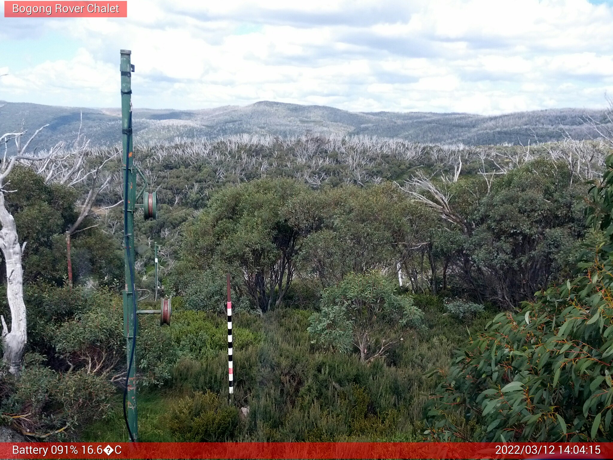 Bogong Web Cam 2:04pm Saturday 12th of March 2022