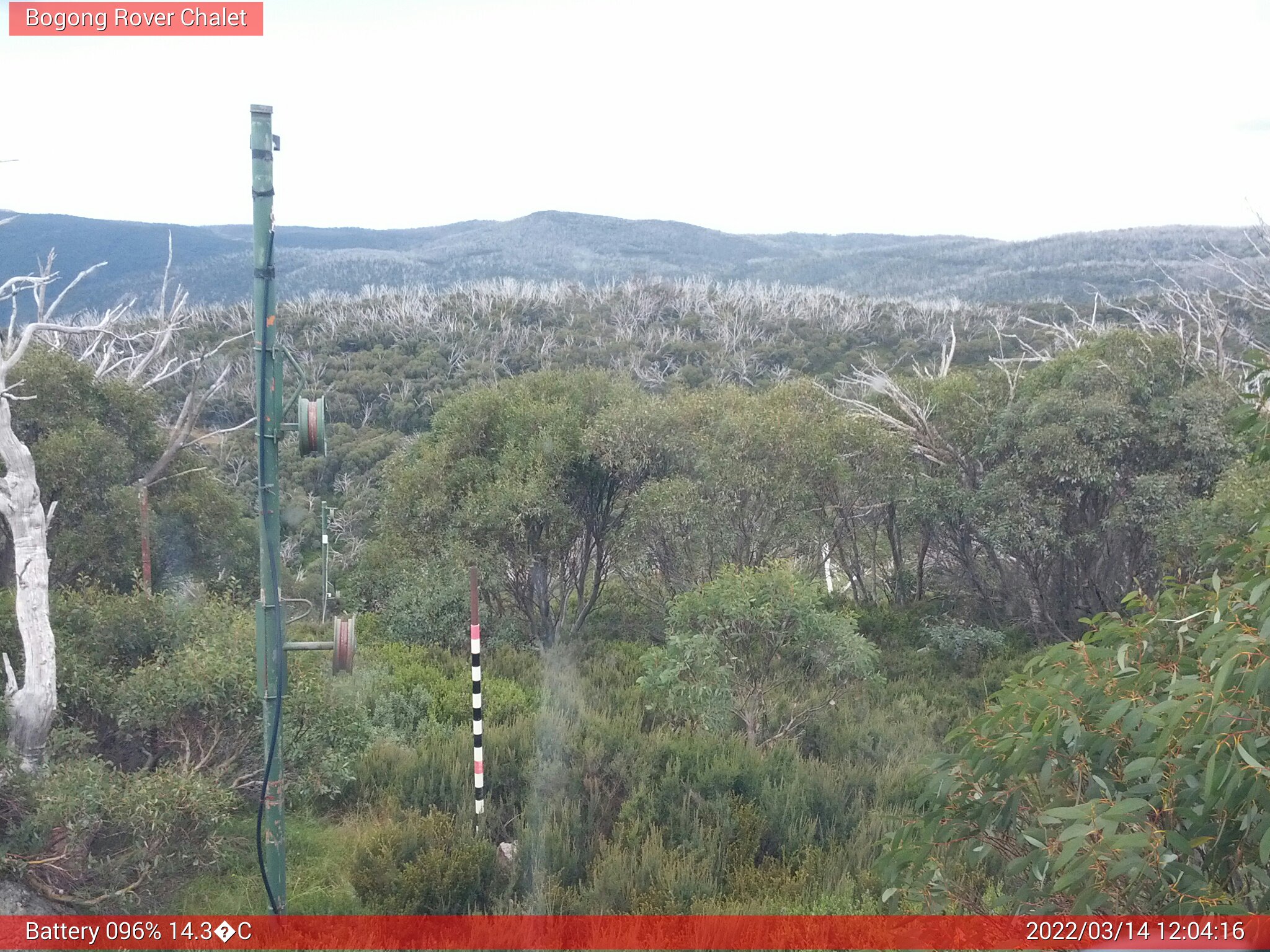 Bogong Web Cam 12:04pm Monday 14th of March 2022