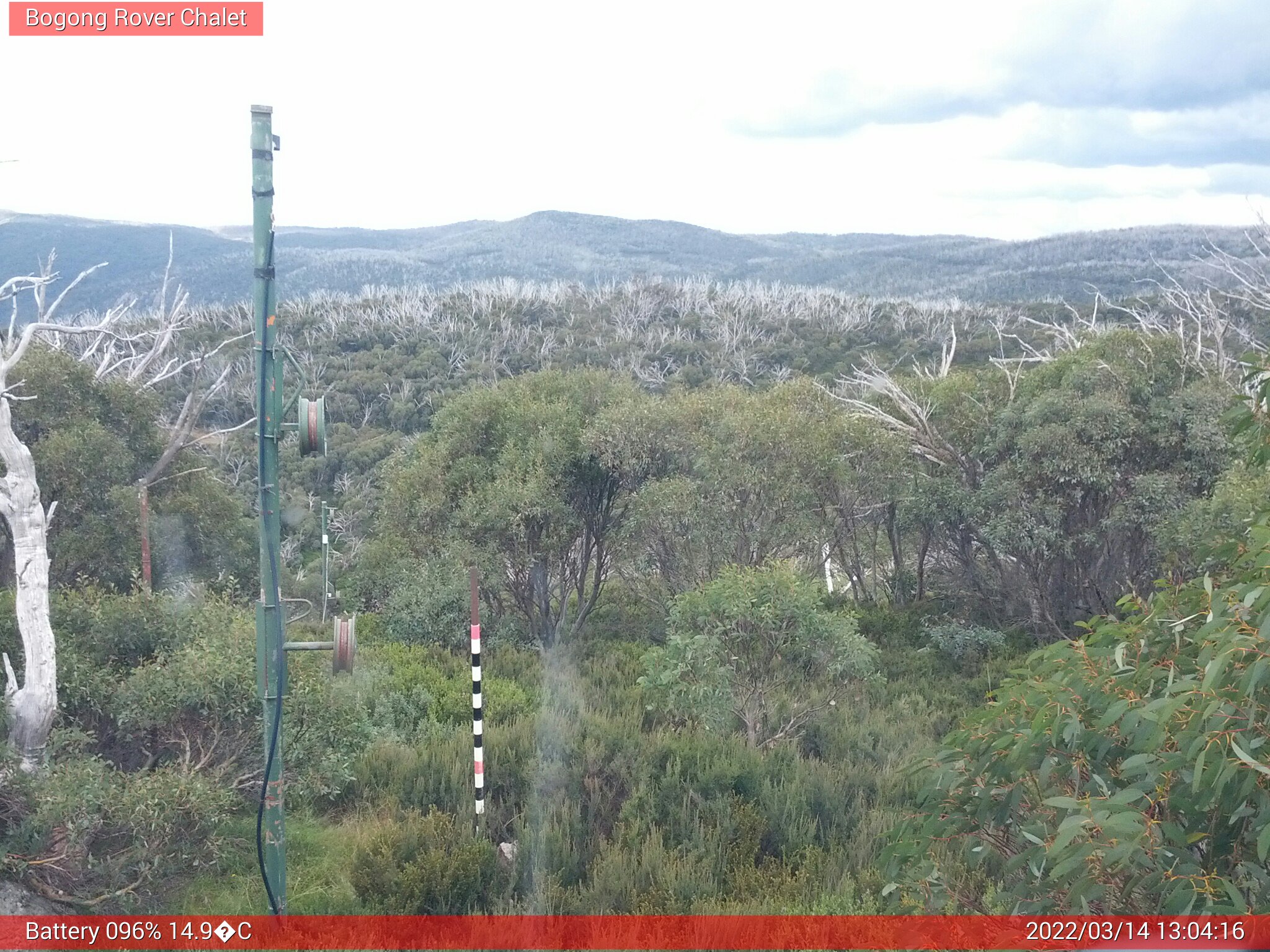 Bogong Web Cam 1:04pm Monday 14th of March 2022