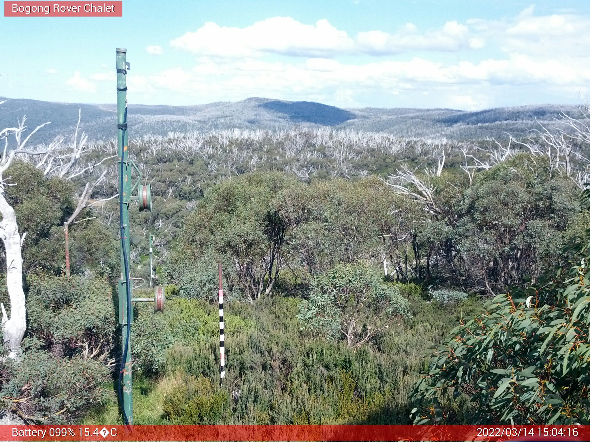 Bogong Web Cam 3:04pm Monday 14th of March 2022