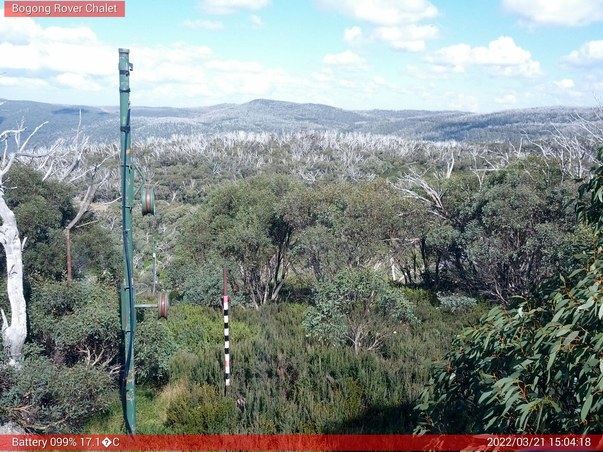 Bogong Web Cam 3:04pm Monday 21st of March 2022