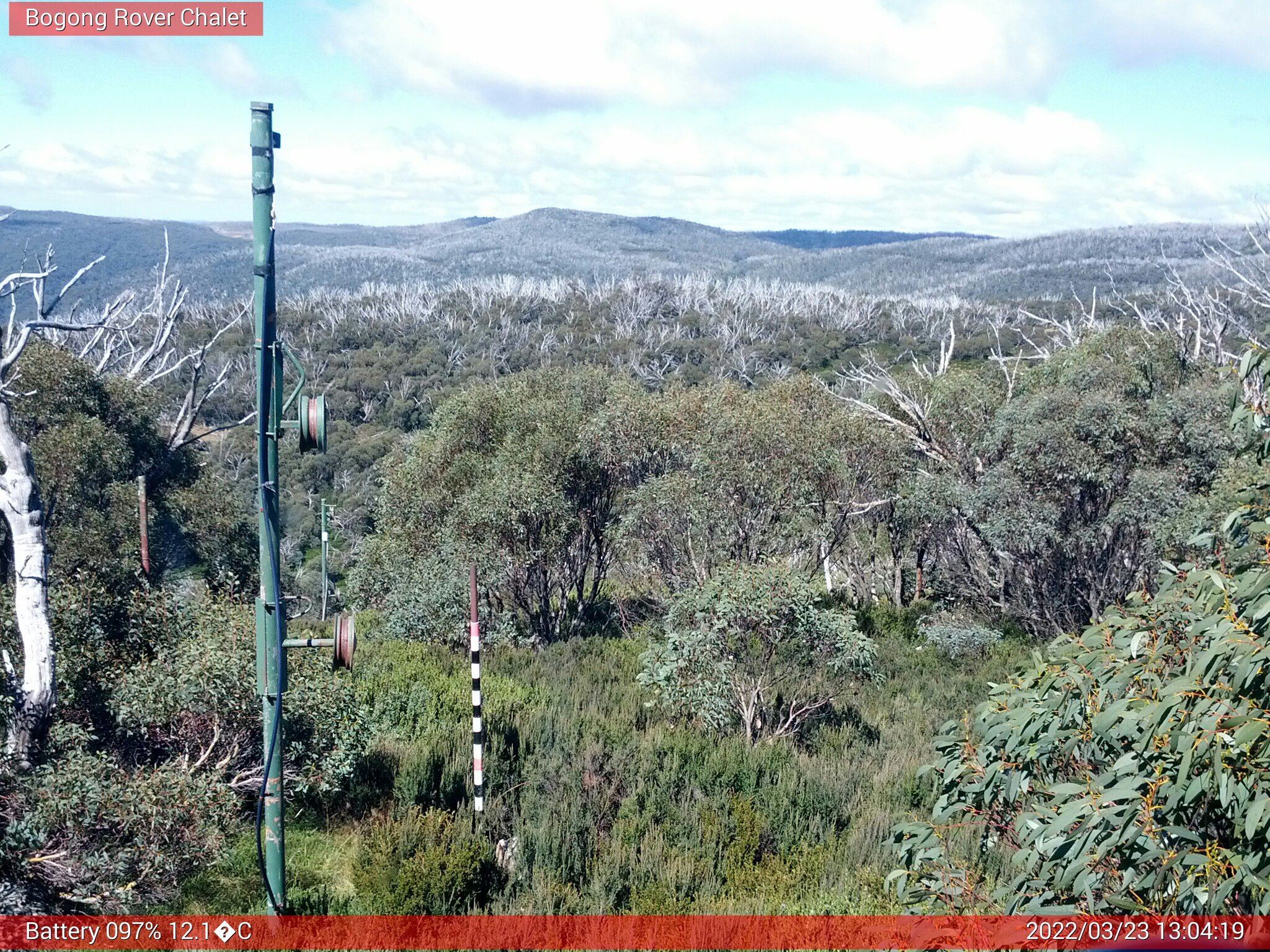 Bogong Web Cam 1:04pm Wednesday 23rd of March 2022