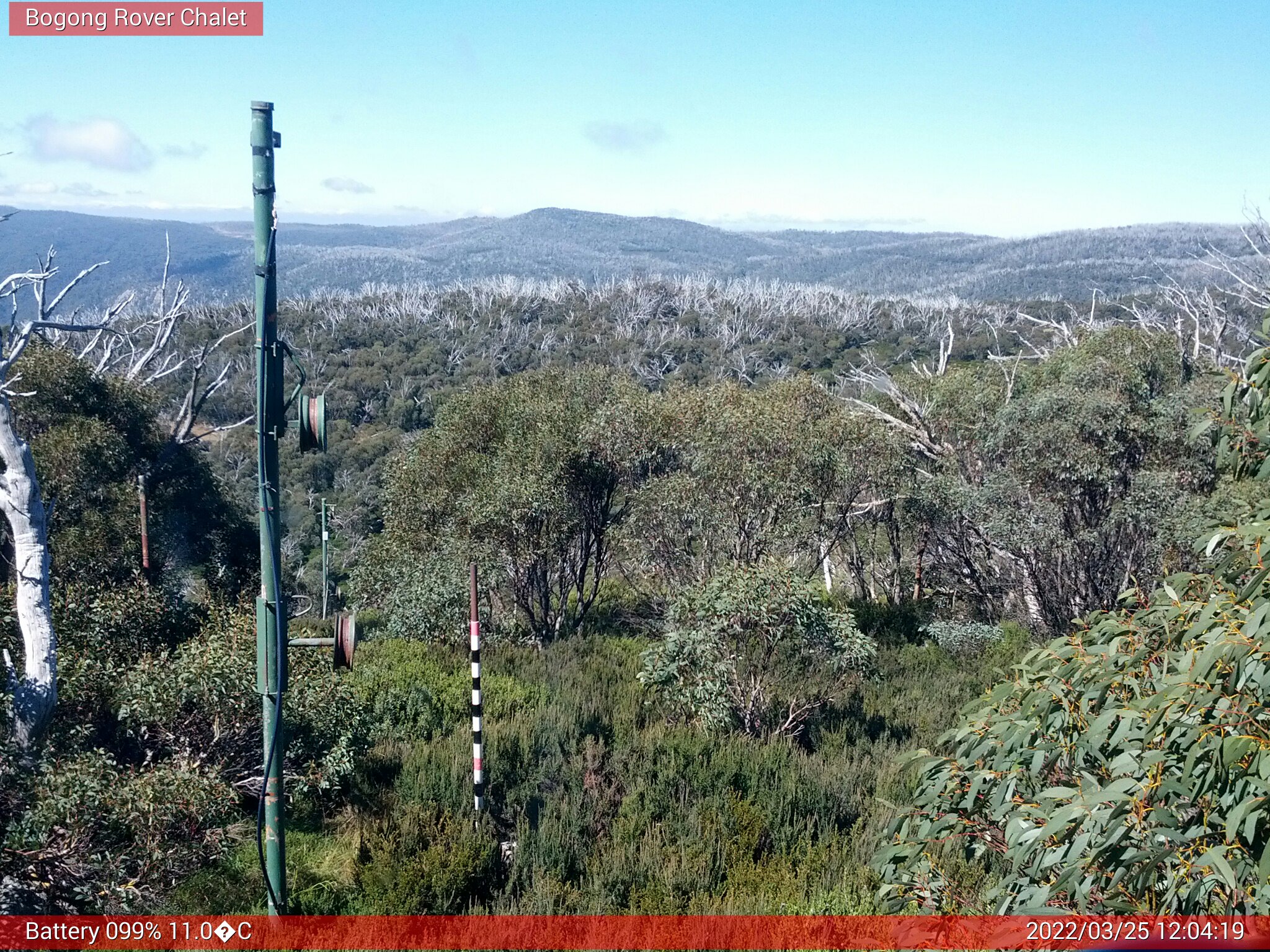 Bogong Web Cam 12:04pm Friday 25th of March 2022