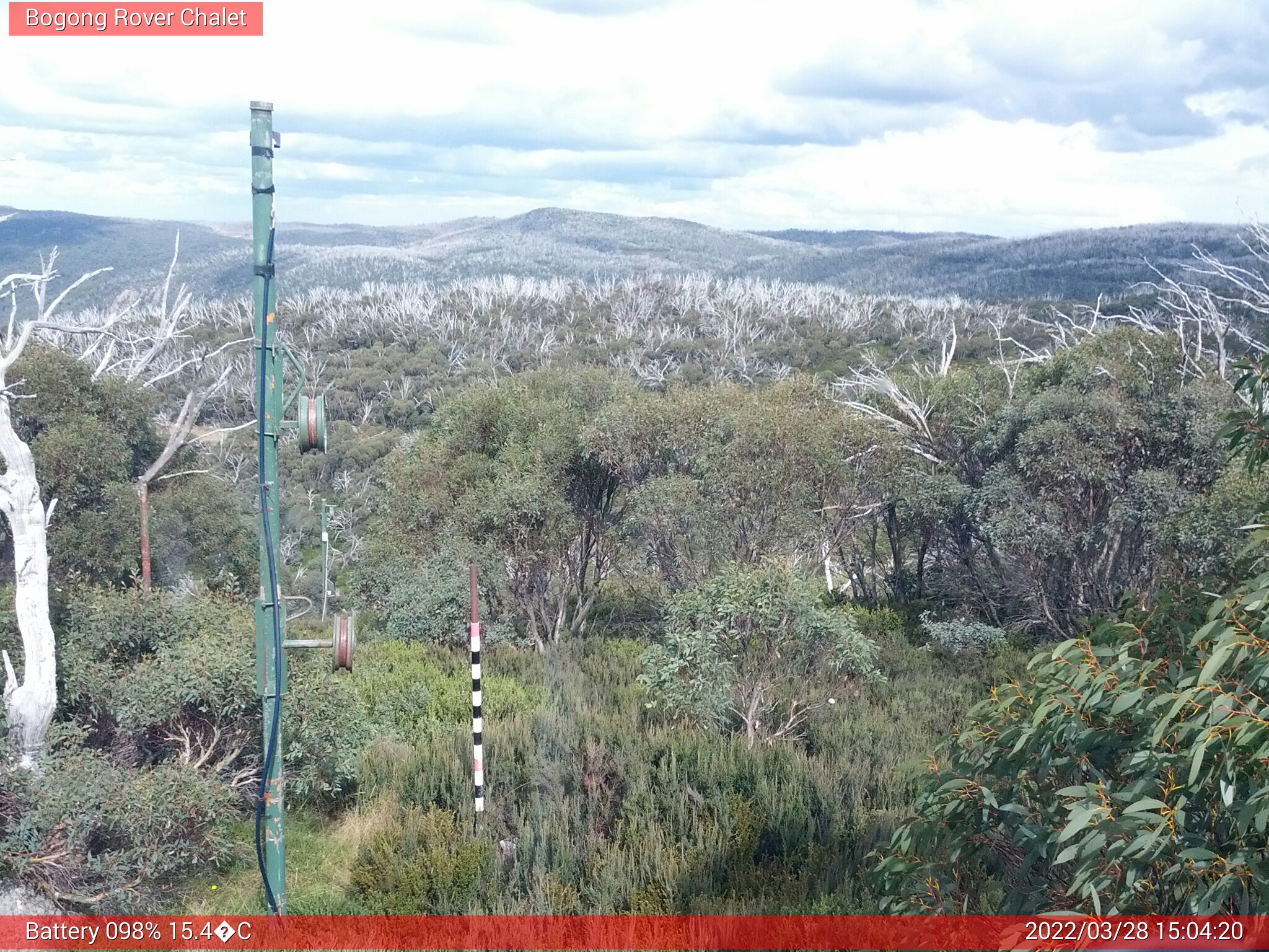 Bogong Web Cam 3:04pm Monday 28th of March 2022